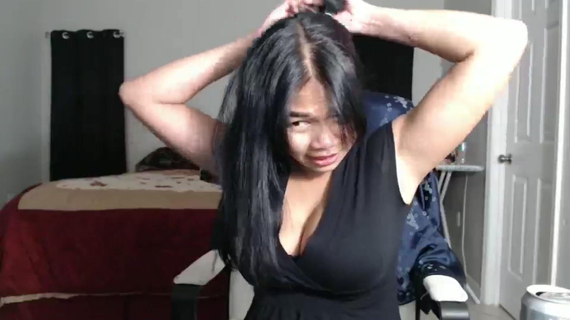 Gallery image thumbnail from Littlekai2025's myfreecams stream on, 02/10/2025, 06:25 image 17 of 20