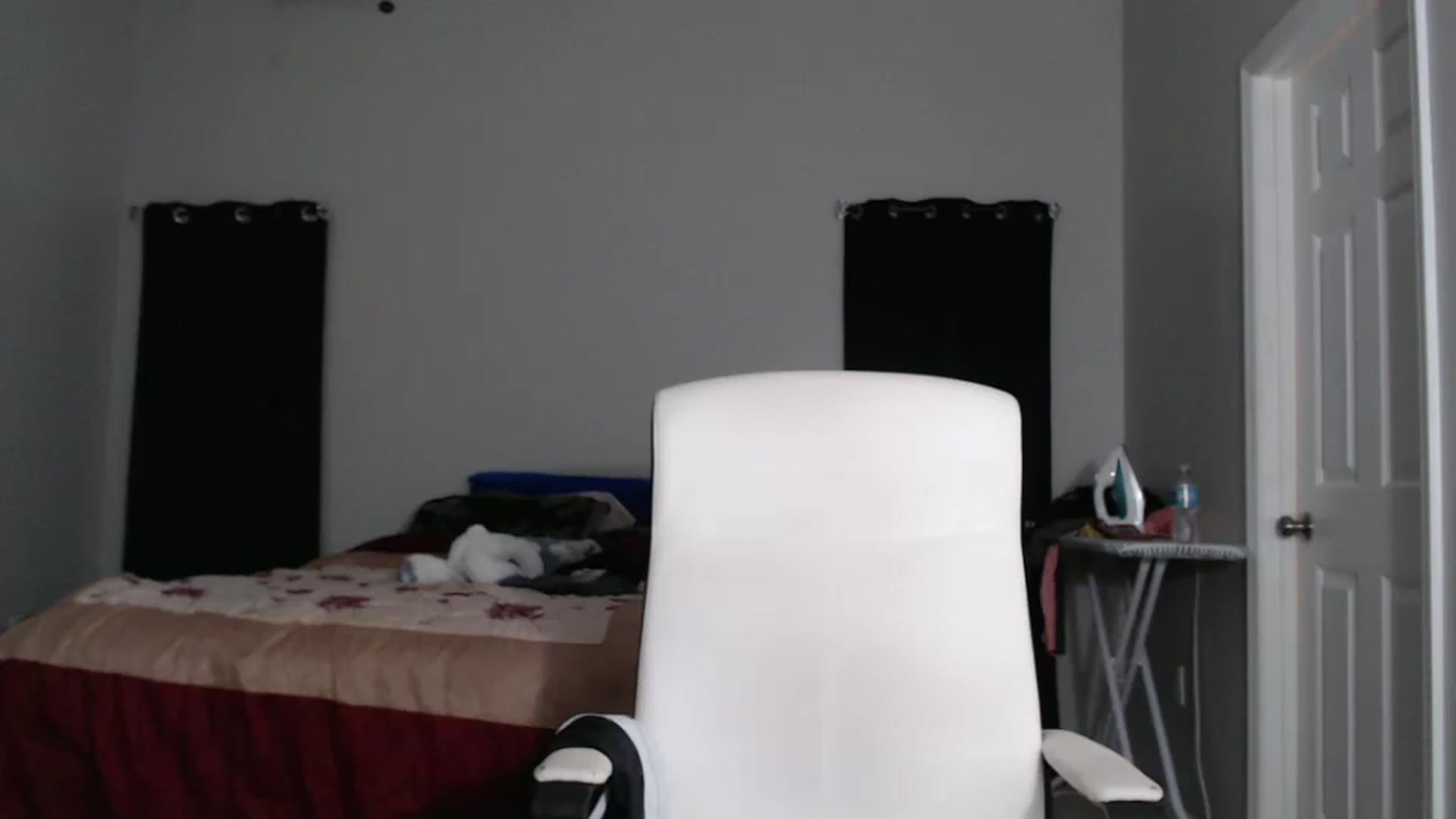 Gallery image thumbnail from Littlekai2025's myfreecams stream on, 02/13/2025, 03:36 image 14 of 20
