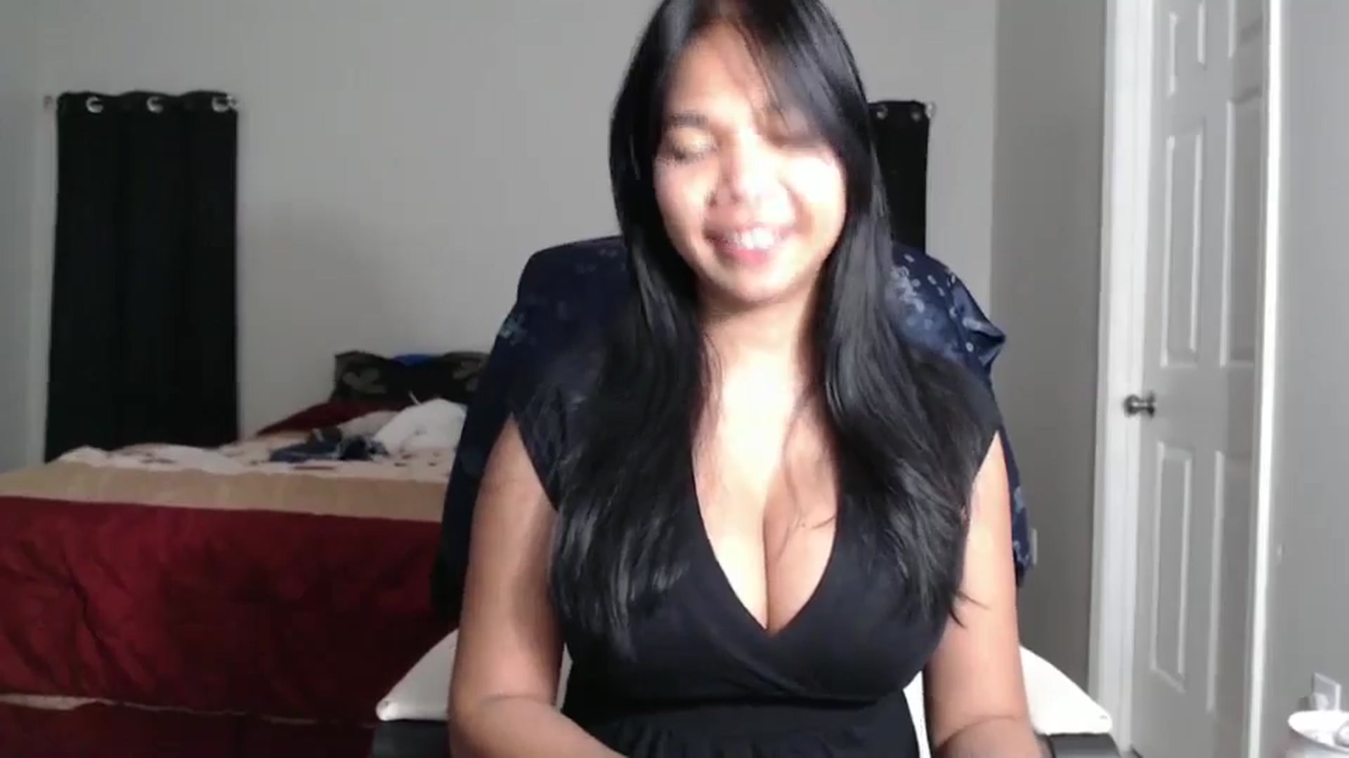 Gallery image thumbnail from Littlekai2025's myfreecams stream on, 02/24/2025, 03:43 image 13 of 20
