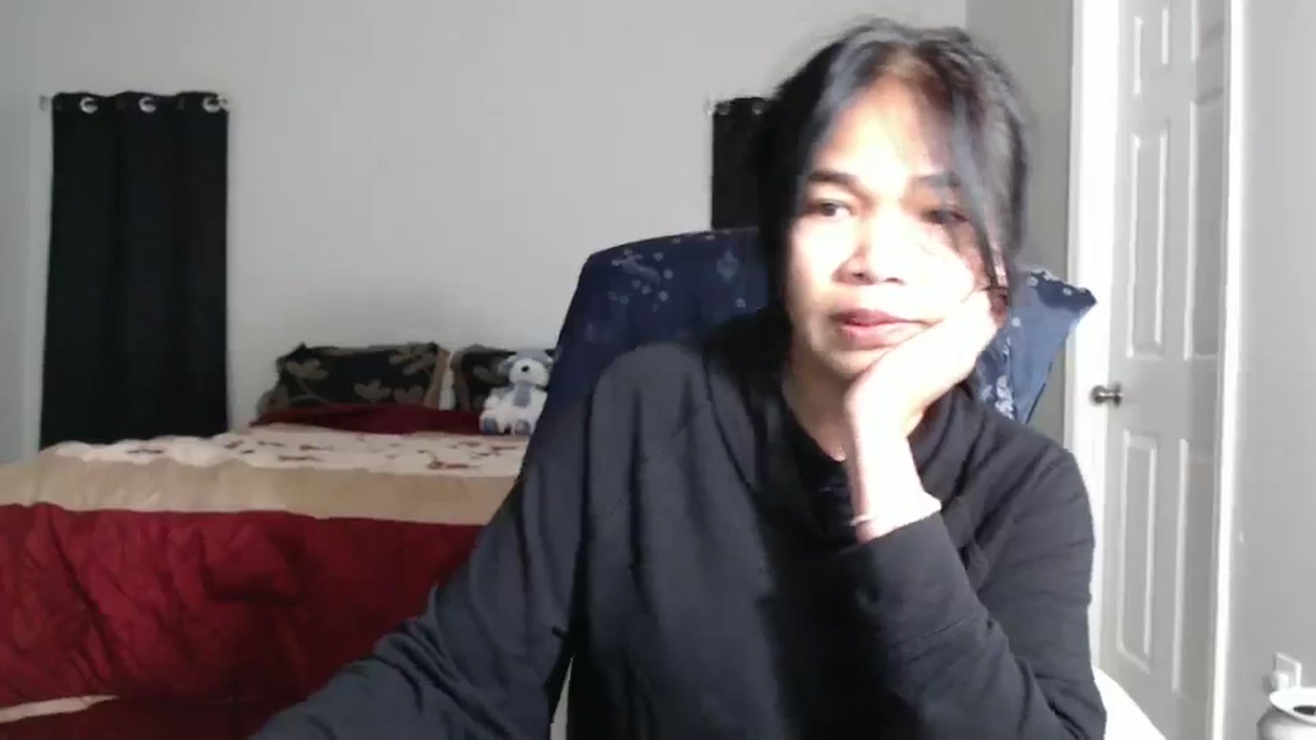 Gallery image thumbnail from Littlekai2025's myfreecams stream on, 02/25/2025, 02:50 image 14 of 20