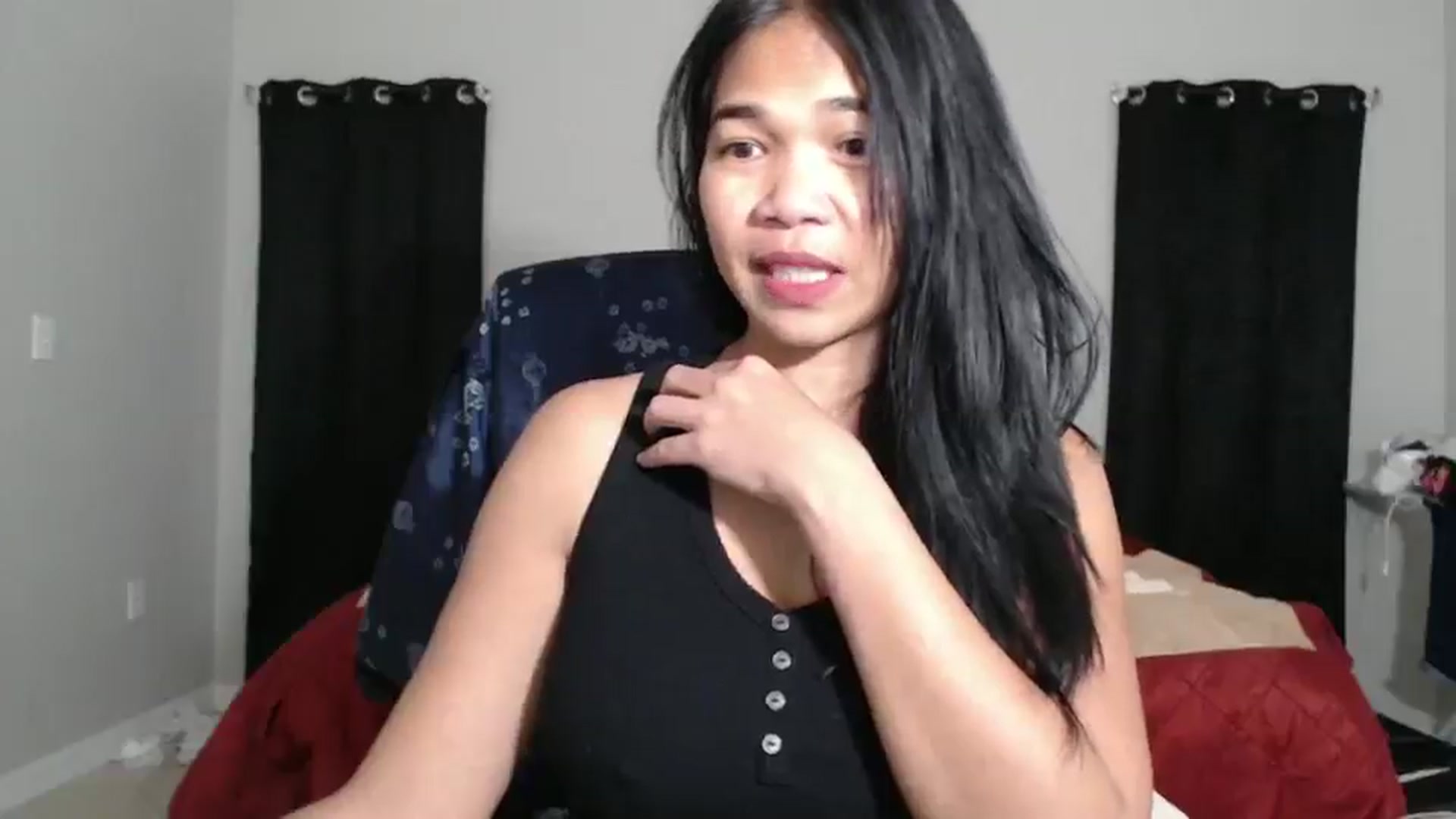 Gallery image thumbnail from Littlekai2025's myfreecams stream on, 03/03/2025, 03:08 image 15 of 20