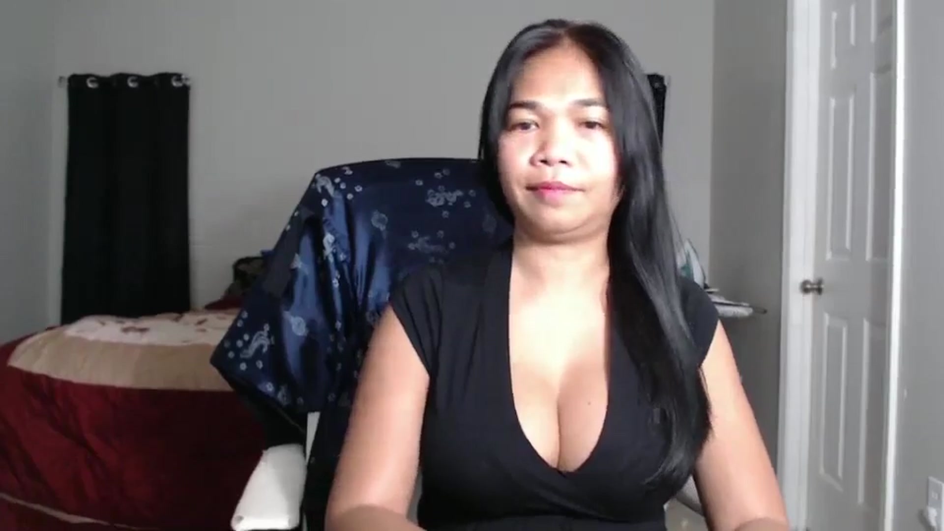 Gallery image thumbnail from Littlekai2025's myfreecams stream on, 03/09/2025, 04:08 image 4 of 20