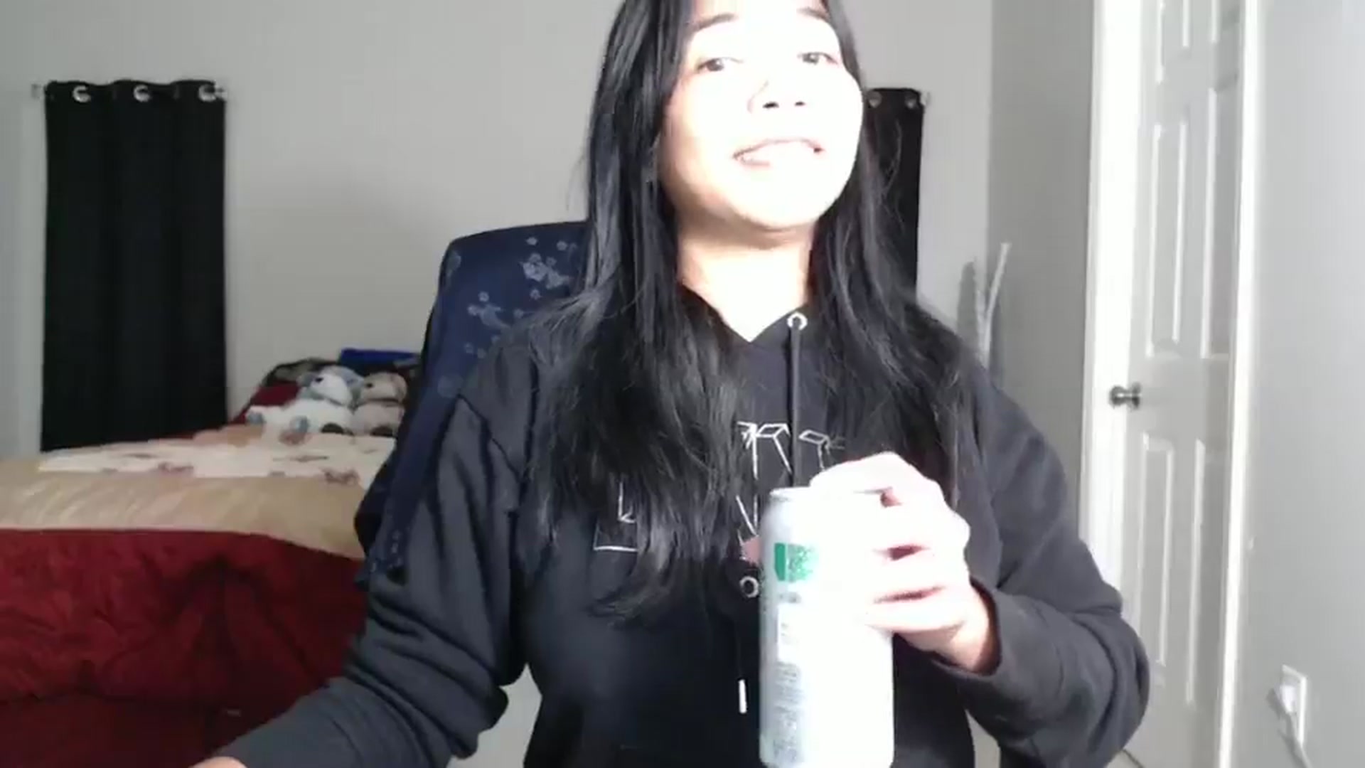 Gallery image thumbnail from Littlekai2025's myfreecams stream on, 03/17/2025, 24:04 image 20 of 20