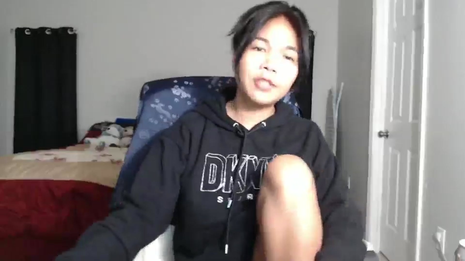 Gallery image thumbnail from Littlekai2025's myfreecams stream on, 03/17/2025, 24:04 image 10 of 20