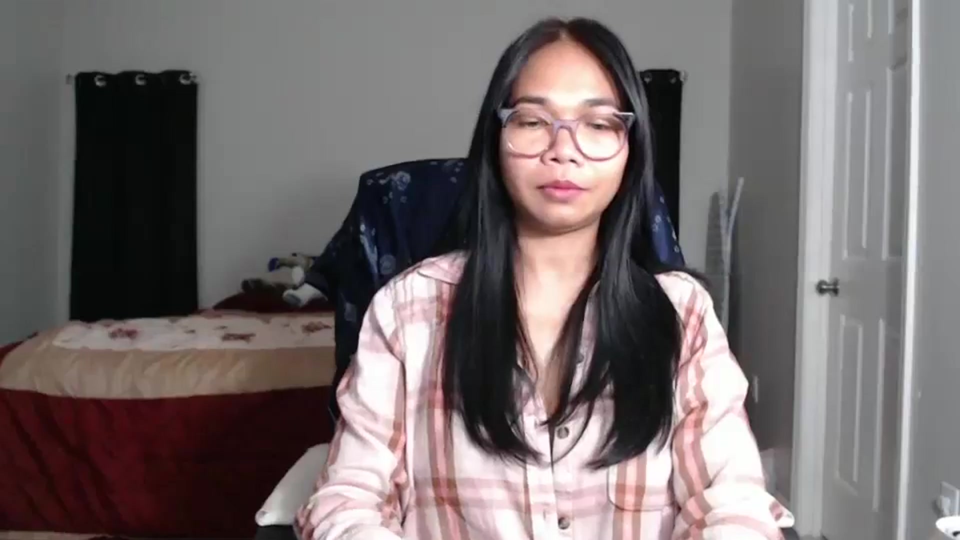 Gallery image thumbnail from Littlekai2025's myfreecams stream on, 03/19/2025, 03:21 image 6 of 20