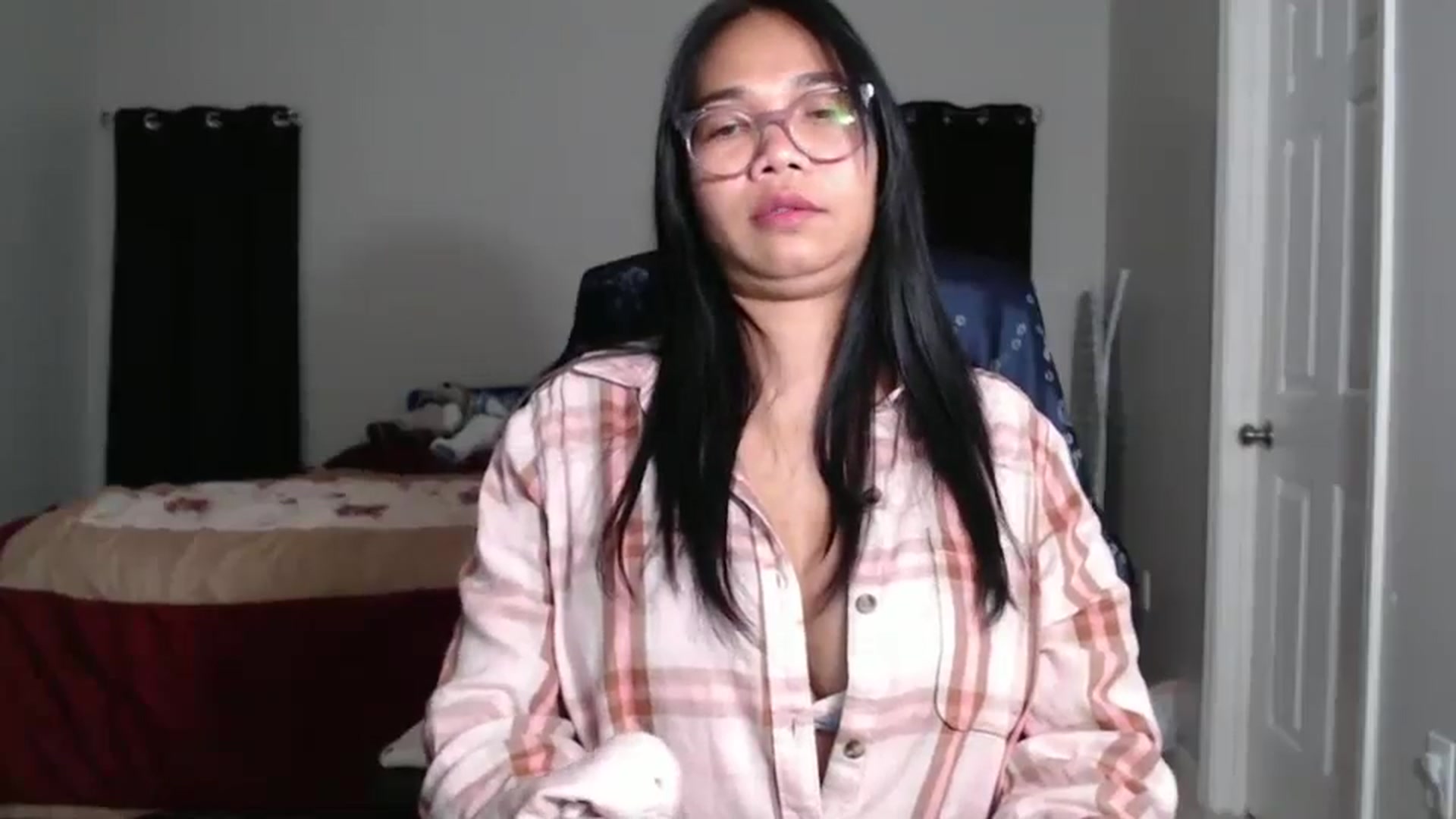 Gallery image thumbnail from Littlekai2025's myfreecams stream on, 03/19/2025, 03:21 image 3 of 20