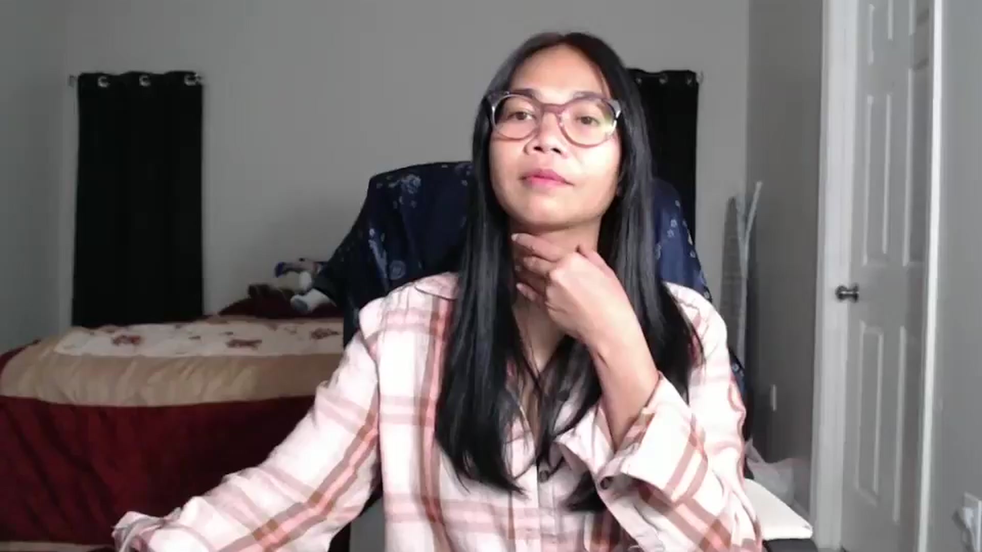 Gallery image thumbnail from Littlekai2025's myfreecams stream on, 03/19/2025, 03:21 image 7 of 20