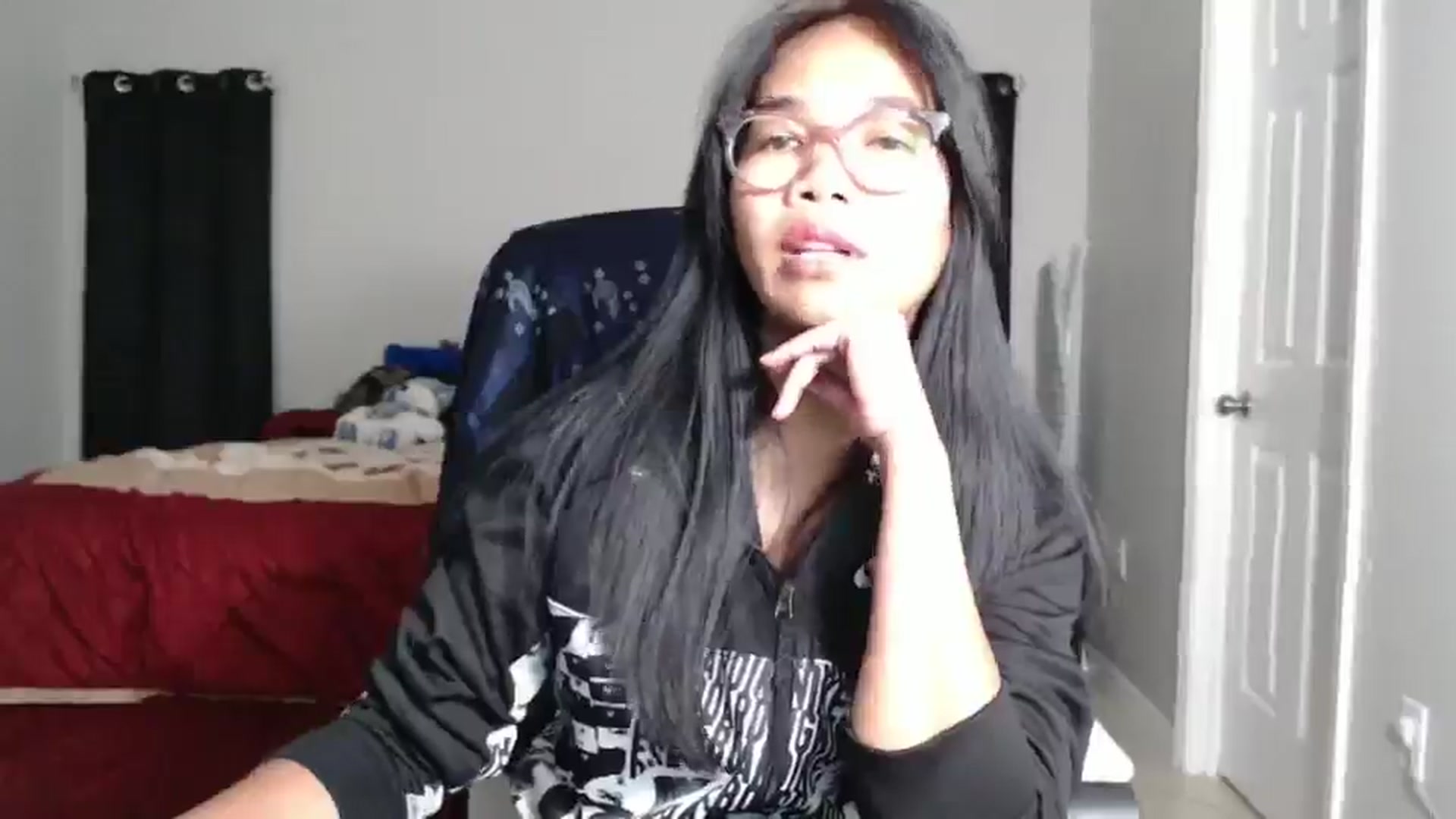 Gallery image thumbnail from Littlekai2025's myfreecams stream on, 03/24/2025, 02:51 image 5 of 20