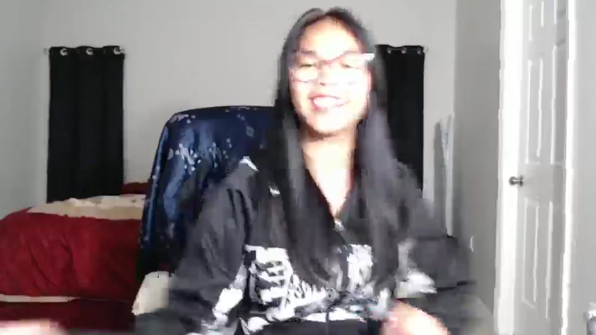 Gallery image thumbnail from Littlekai2025's myfreecams stream on, 03/24/2025, 02:51 image 10 of 20