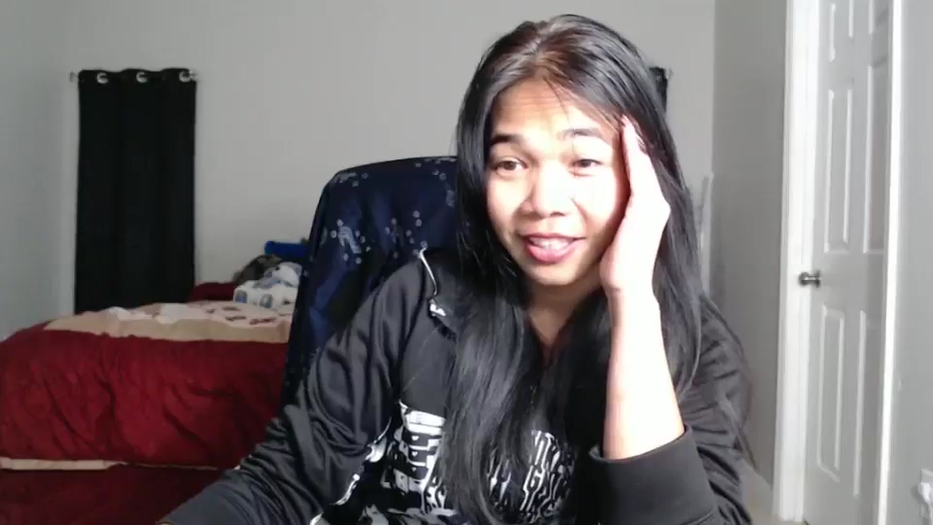 Gallery image thumbnail from Littlekai2025's myfreecams stream on, 03/24/2025, 02:51 image 11 of 20