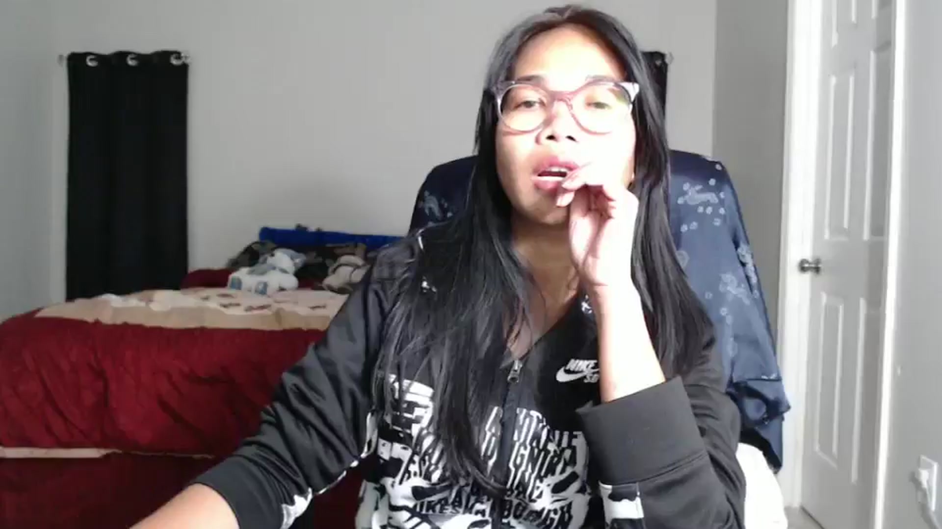 Gallery image thumbnail from Littlekai2025's myfreecams stream on, 03/24/2025, 02:51 image 4 of 20