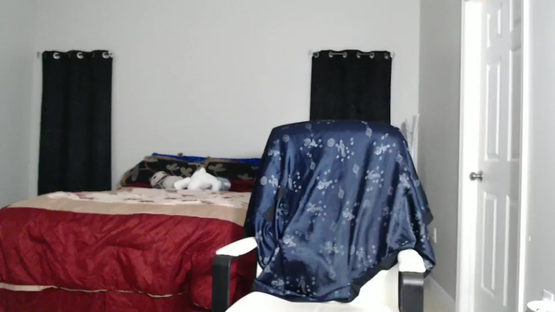 Gallery image thumbnail from Littlekai2025's myfreecams stream on, 03/25/2025, 03:49 image 17 of 20