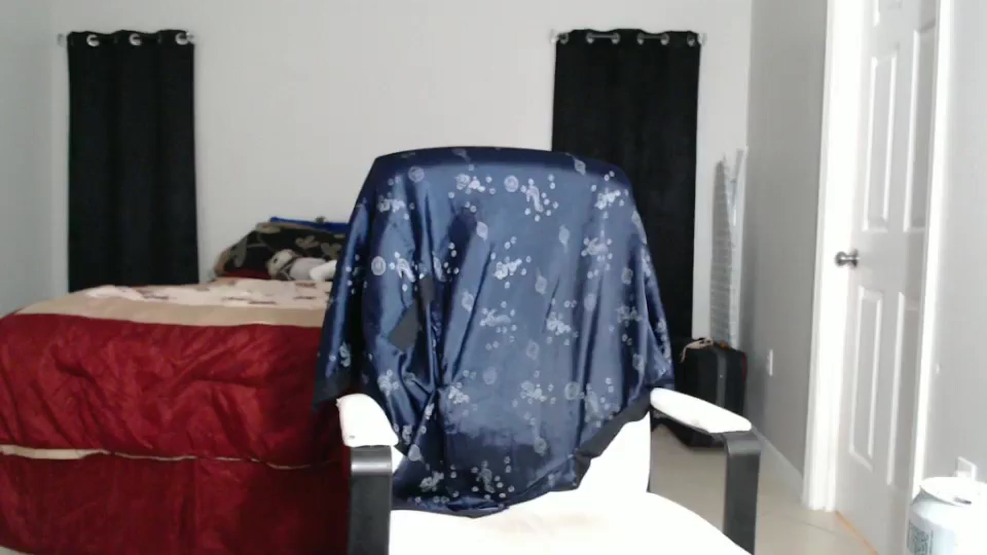 Gallery image thumbnail from Littlekai2025's myfreecams stream on, 03/25/2025, 03:49 image 13 of 20