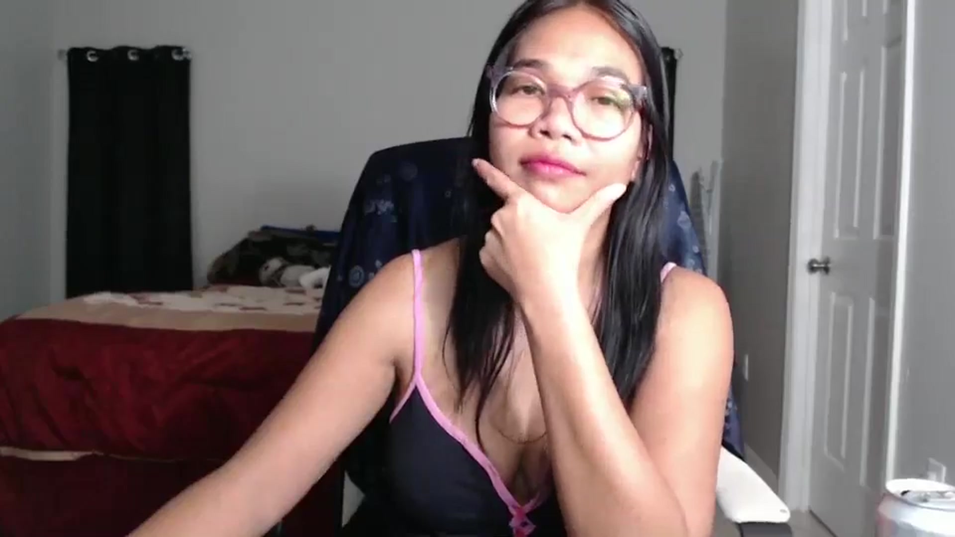 Gallery image thumbnail from Littlekai2025's myfreecams stream on, 03/25/2025, 03:49 image 14 of 20