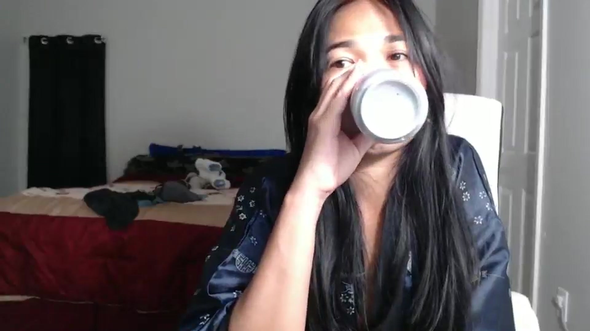 Gallery image thumbnail from Littlekai2025's myfreecams stream on, 03/27/2025, 24:49 image 5 of 20
