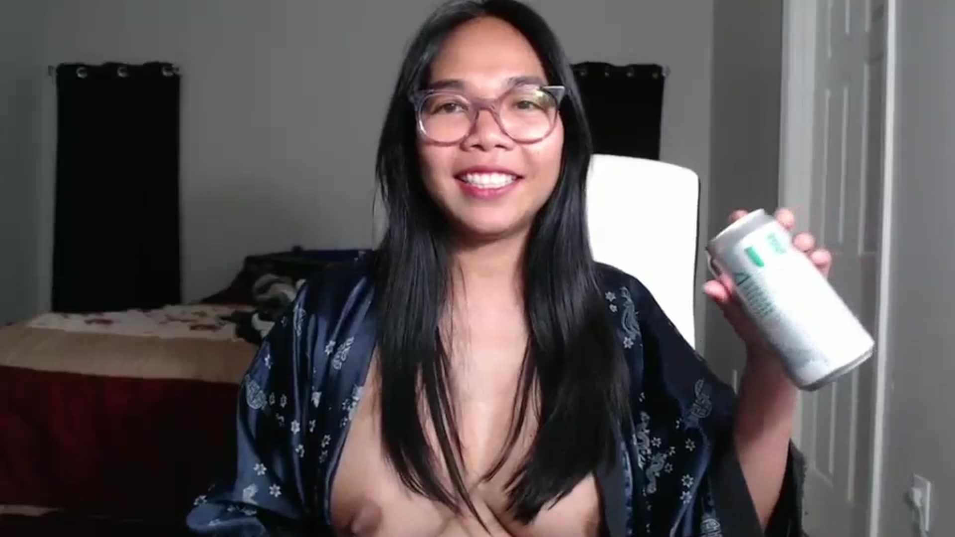 Gallery image thumbnail from Littlekai2025's myfreecams stream on, 03/29/2025, 03:10 image 3 of 20