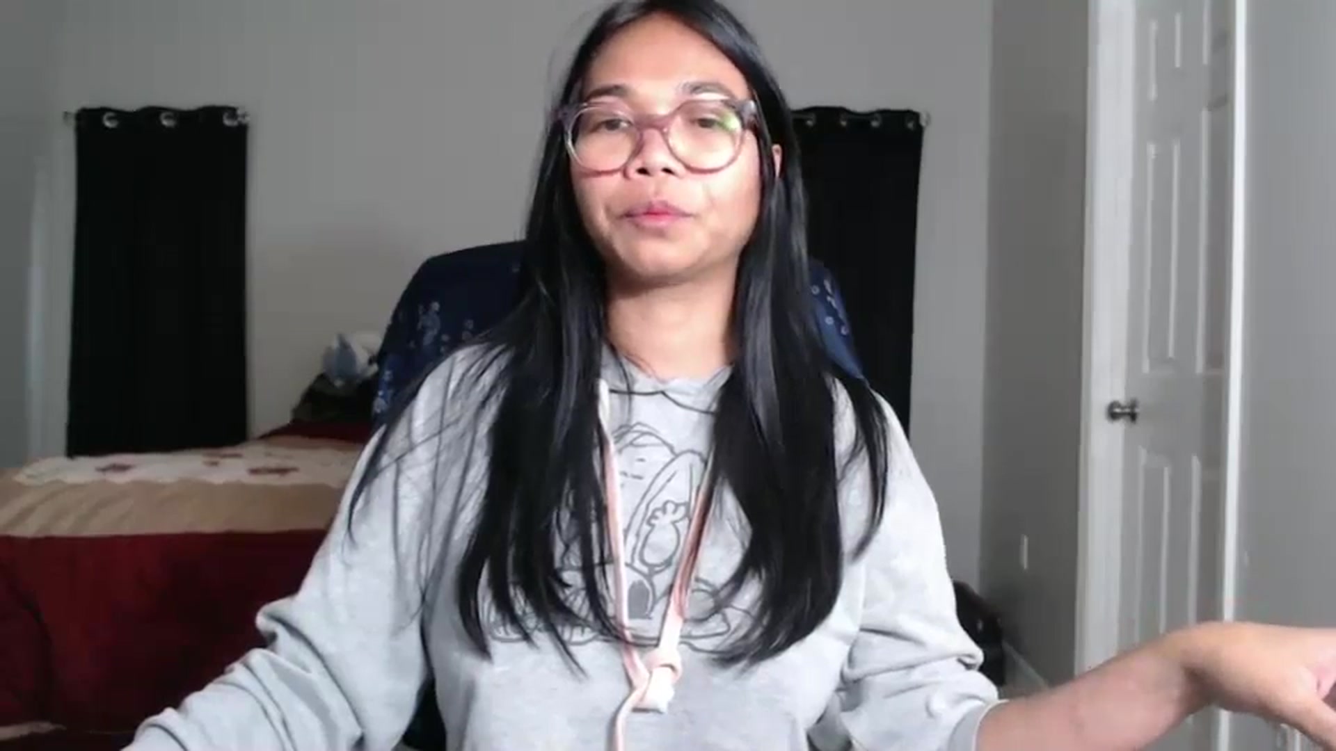 Gallery image thumbnail from Littlekai2025's myfreecams stream on, 03/31/2025, 24:15 image 7 of 20