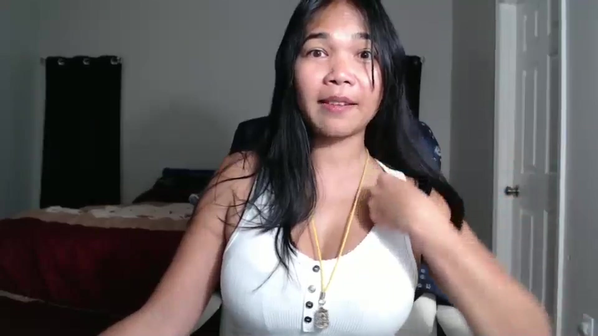 Gallery image thumbnail from Littlekai2025's myfreecams stream on, 04/02/2025, 04:13 image 15 of 20