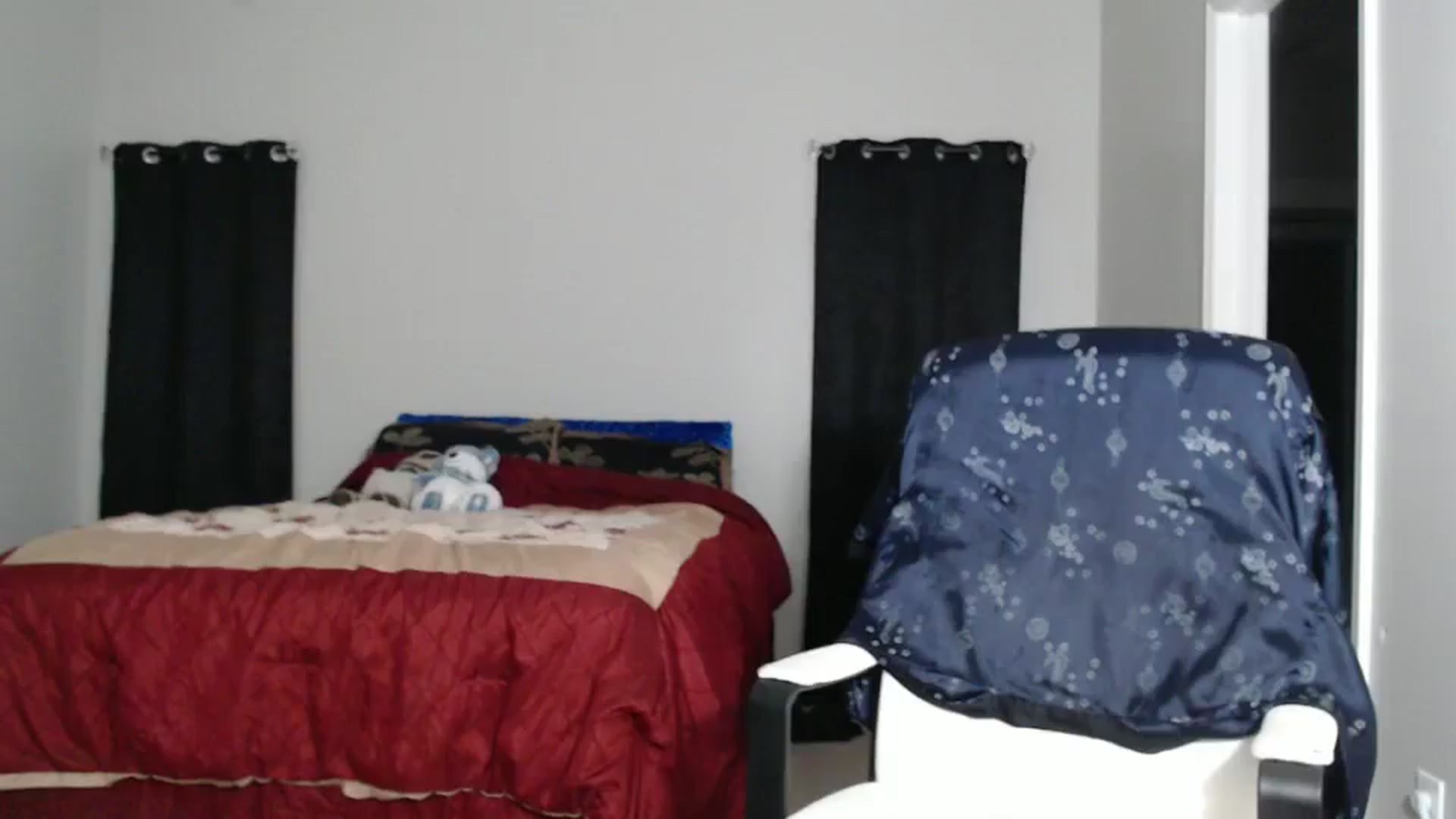 Gallery image thumbnail from Littlekai2025's myfreecams stream on, 04/03/2025, 05:00 image 2 of 20