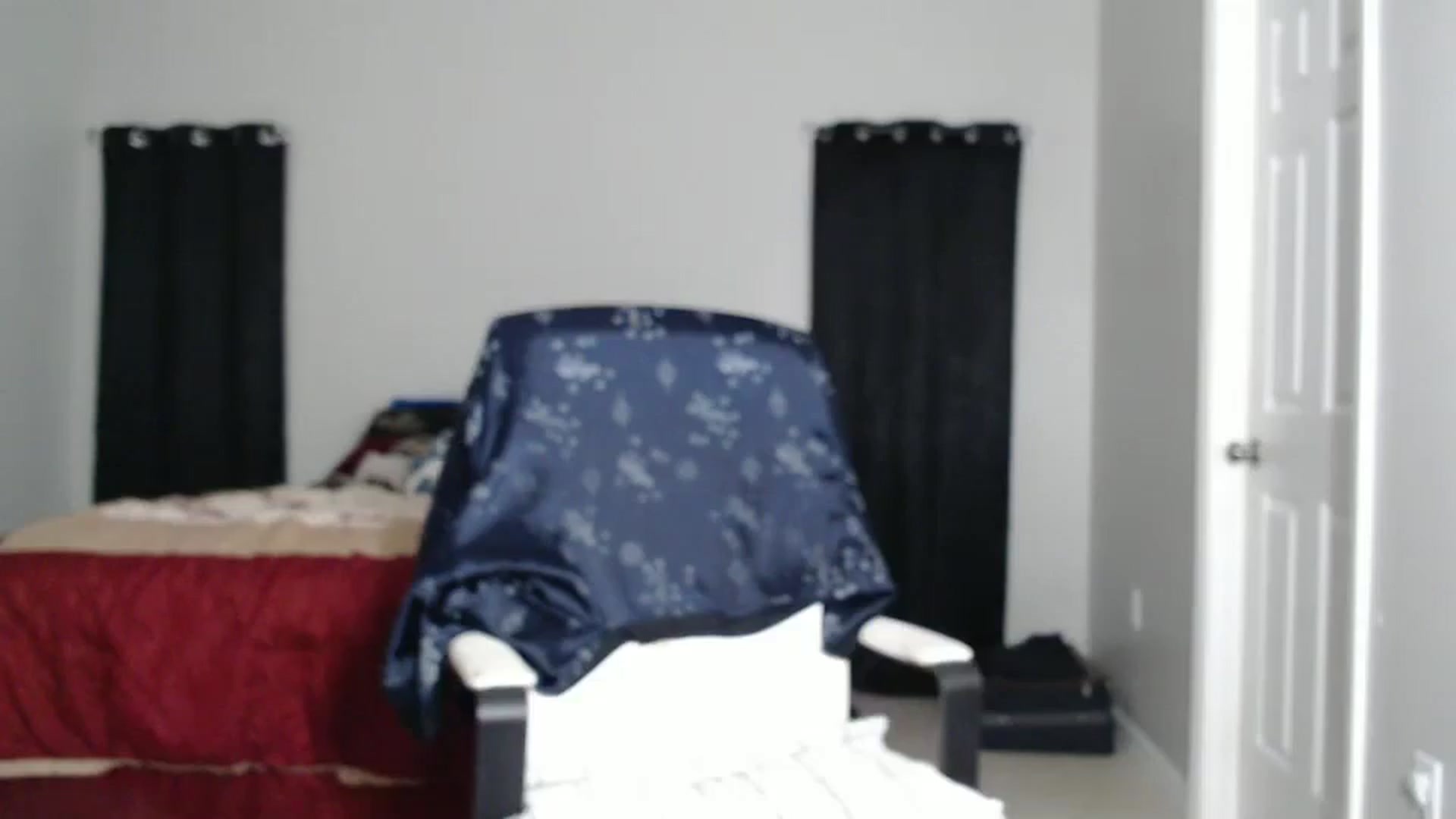 Gallery image thumbnail from Littlekai2025's myfreecams stream on, 04/03/2025, 05:00 image 16 of 20