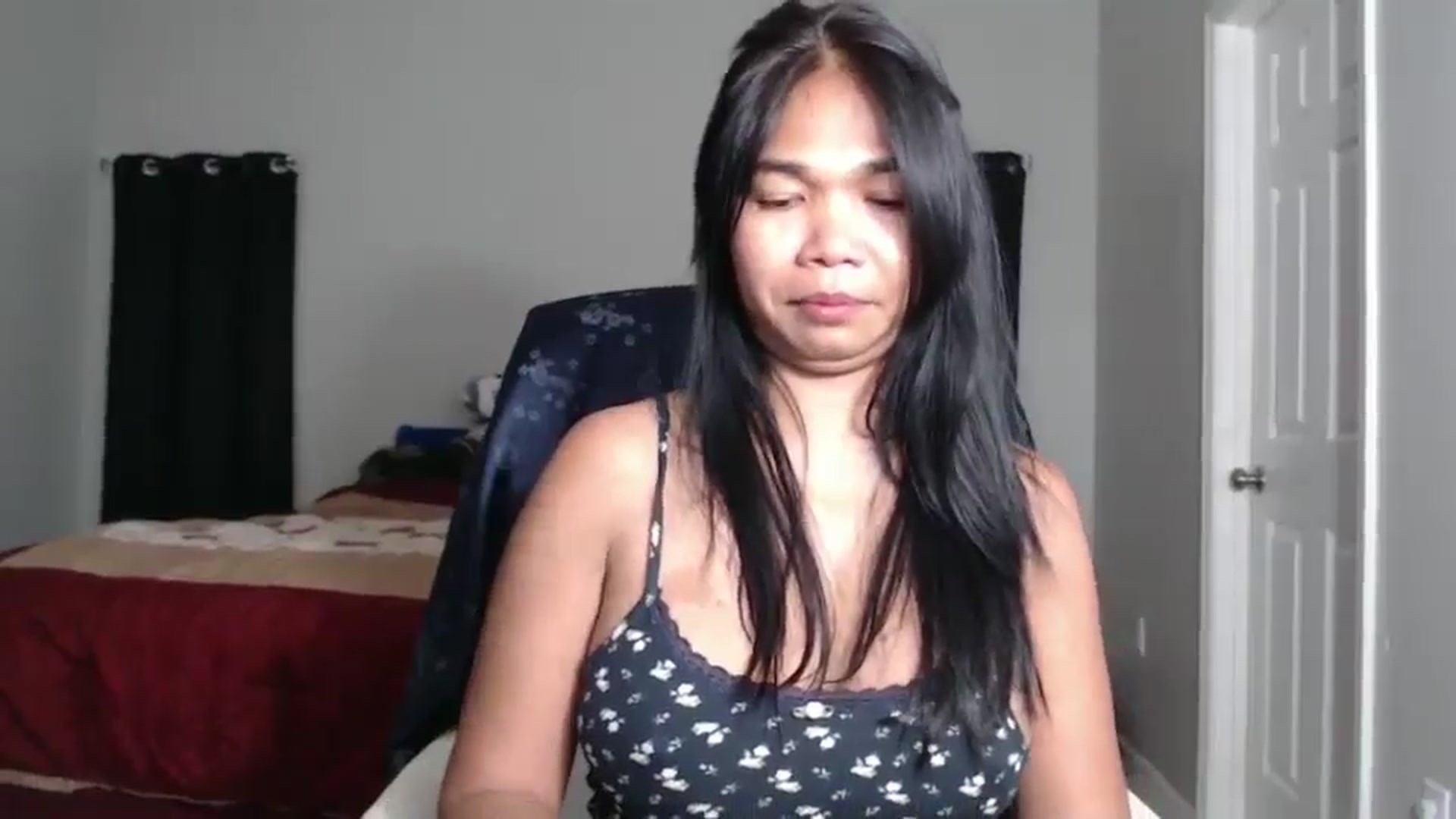 Gallery image thumbnail from Littlekai2025's myfreecams stream on, 04/04/2025, 03:59 image 18 of 20
