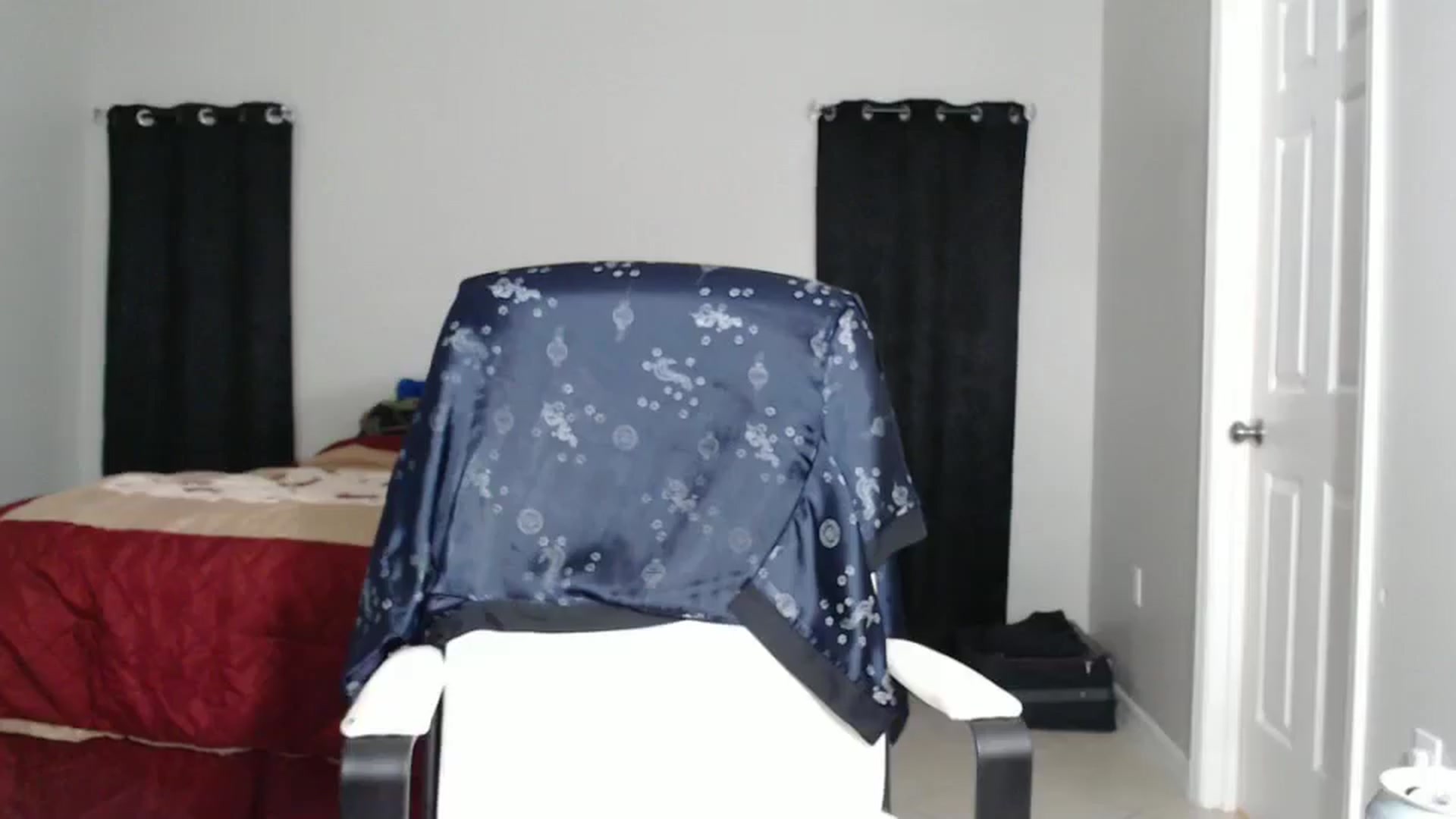 Gallery image thumbnail from Littlekai2025's myfreecams stream on, 04/04/2025, 03:59 image 12 of 20