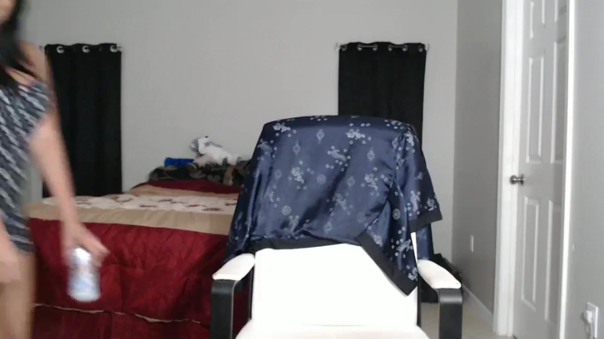 Gallery image thumbnail from Littlekai2025's myfreecams stream on, 04/04/2025, 03:59 image 10 of 20