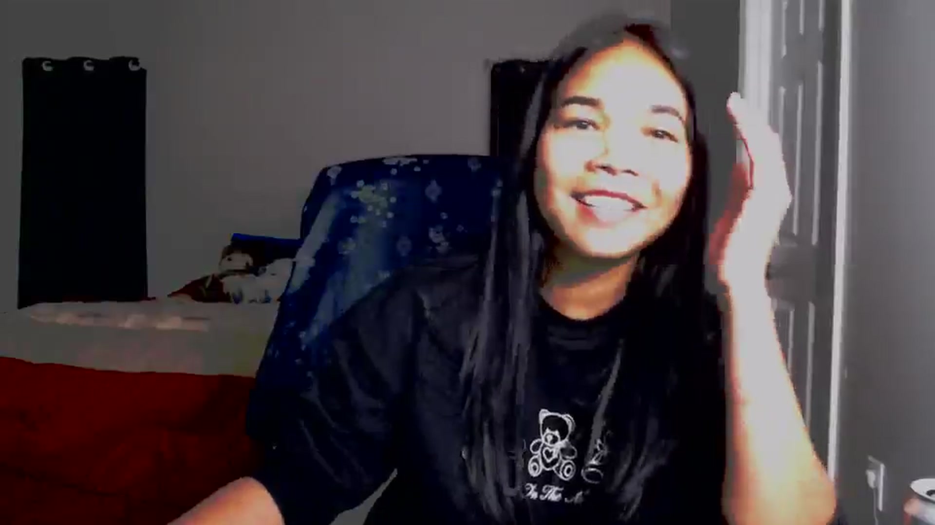 Gallery image thumbnail from Littlekai2025's myfreecams stream on, 04/07/2025, 01:44 image 11 of 20