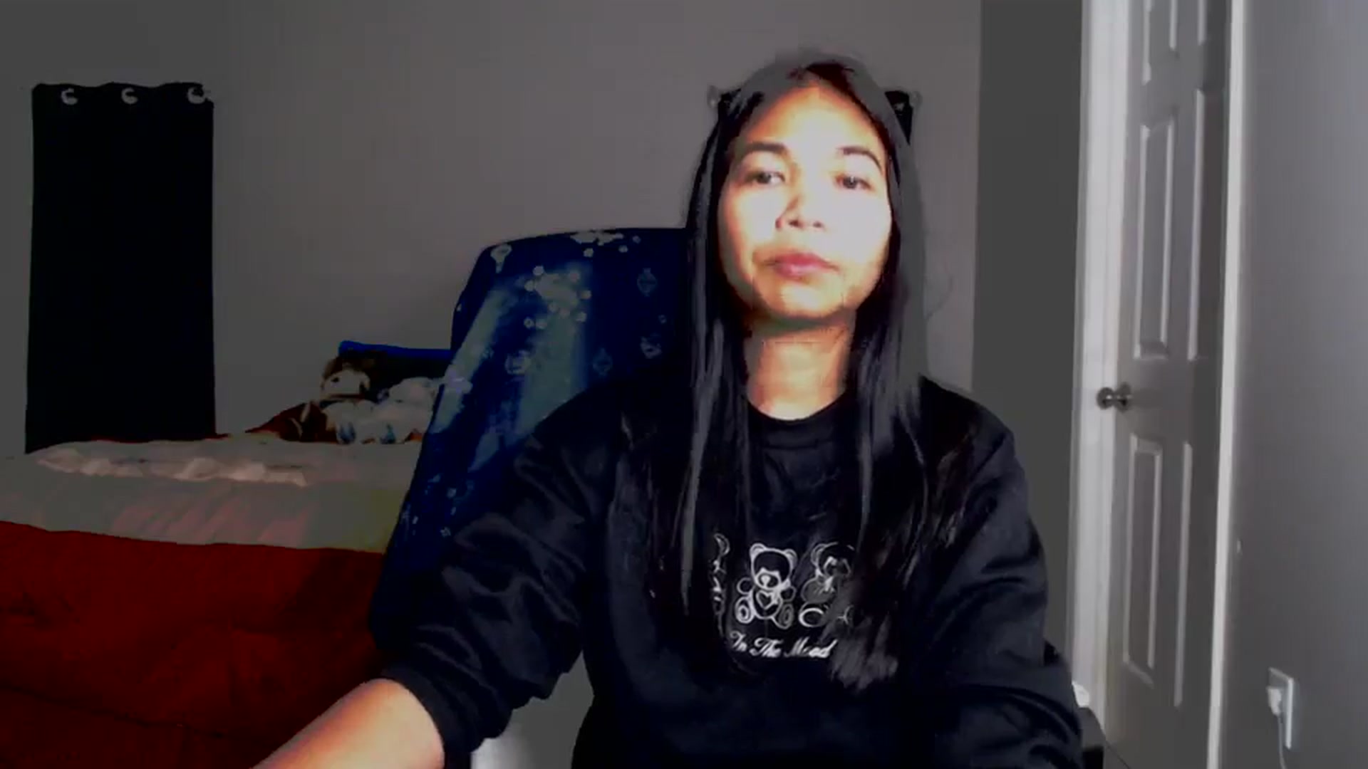 Gallery image thumbnail from Littlekai2025's myfreecams stream on, 04/07/2025, 01:44 image 12 of 20