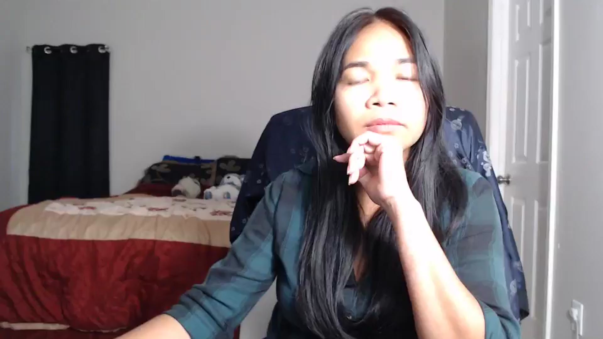 Gallery image thumbnail from Littlekai2025's myfreecams stream on, 04/08/2025, 24:59 image 1 of 20