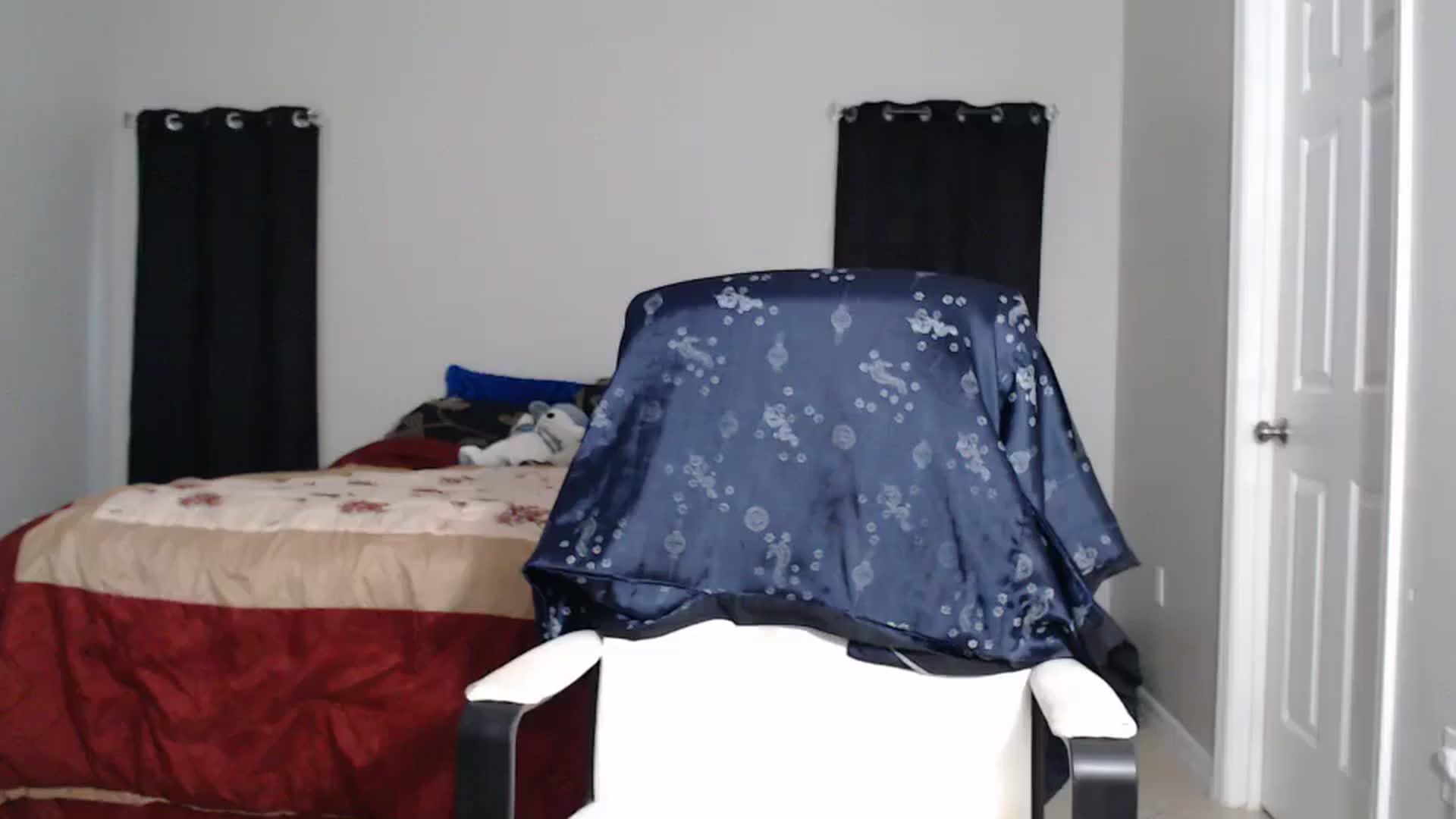 Gallery image thumbnail from Littlekai2025's myfreecams stream on, 04/17/2025, 01:26 image 5 of 20