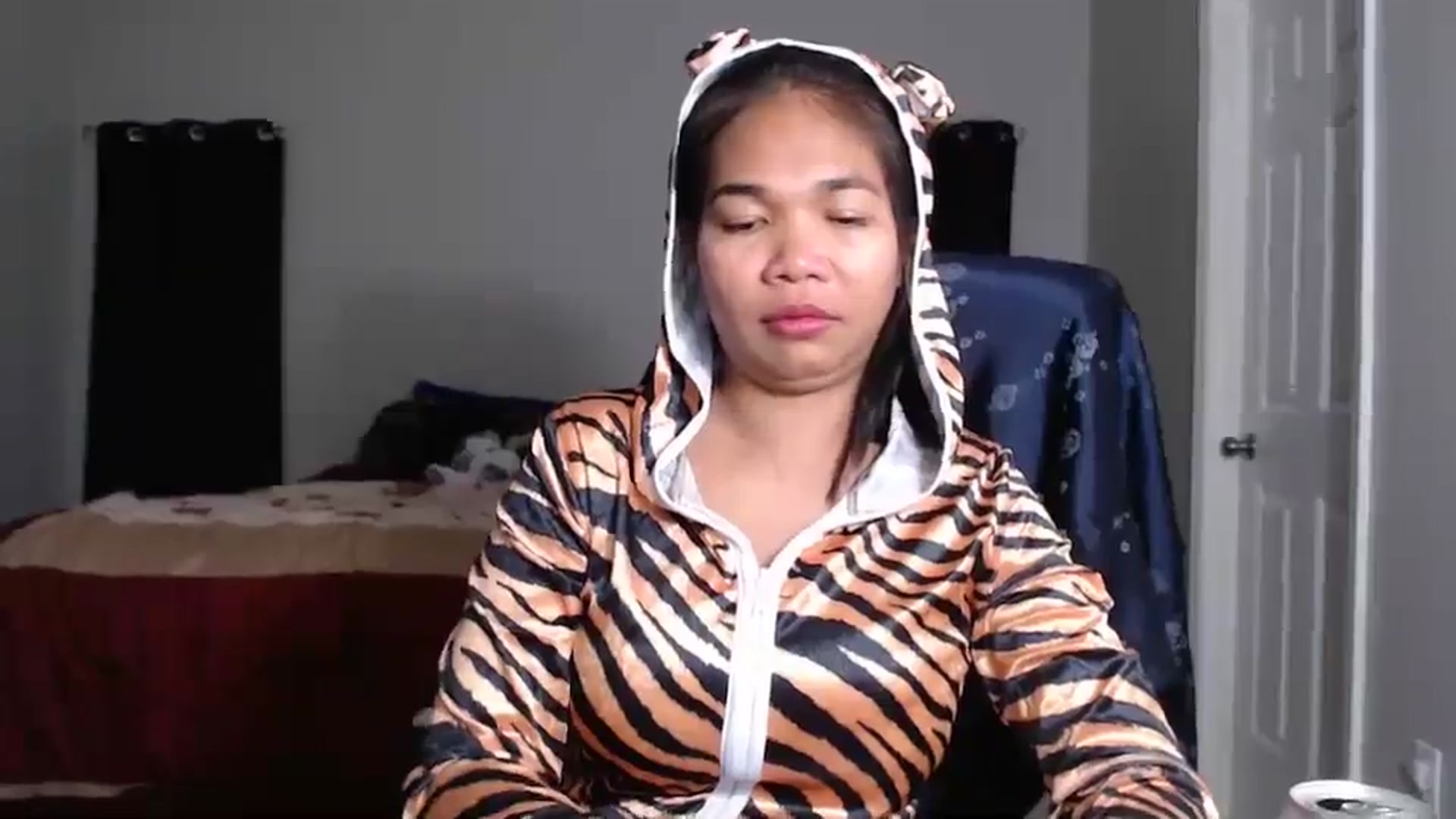 Gallery image thumbnail from Littlekai2025's myfreecams stream on, 04/20/2025, 02:22 image 11 of 20