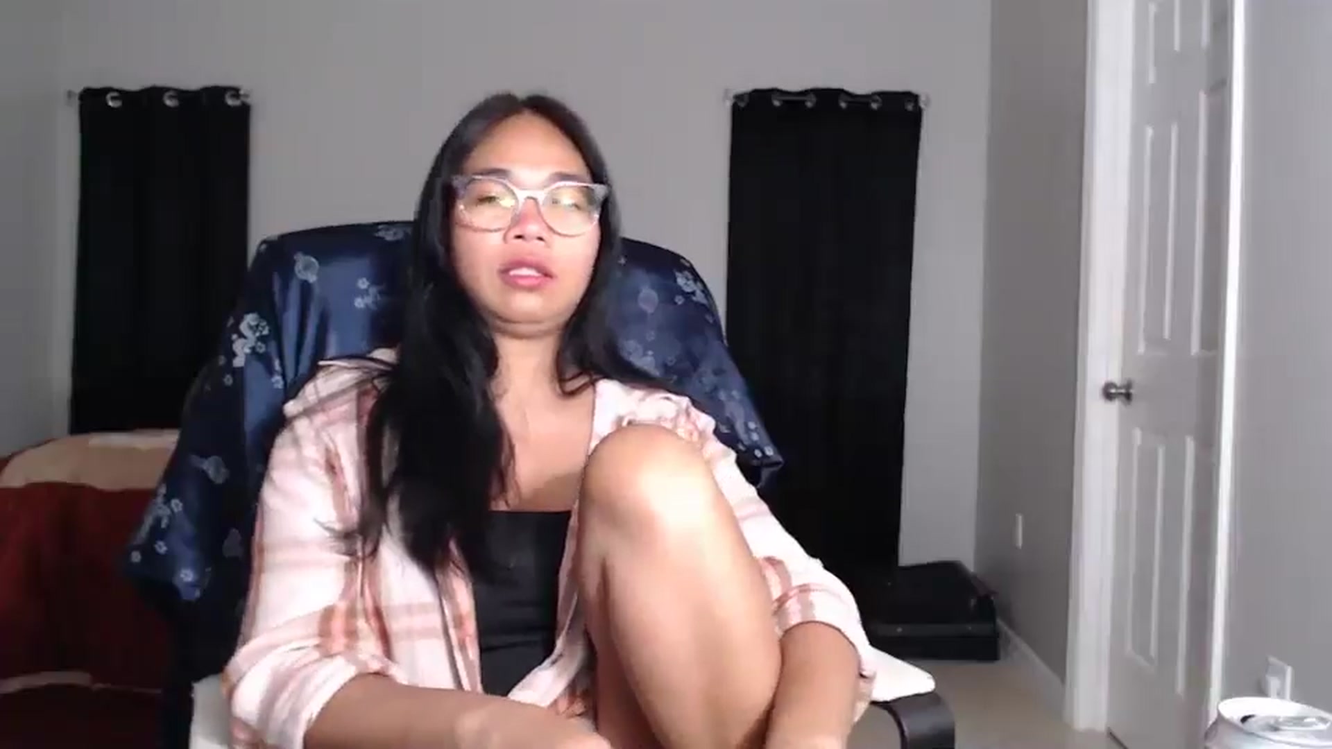 Gallery image thumbnail from Littlekai2025's myfreecams stream on, 04/21/2025, 03:30 image 3 of 20