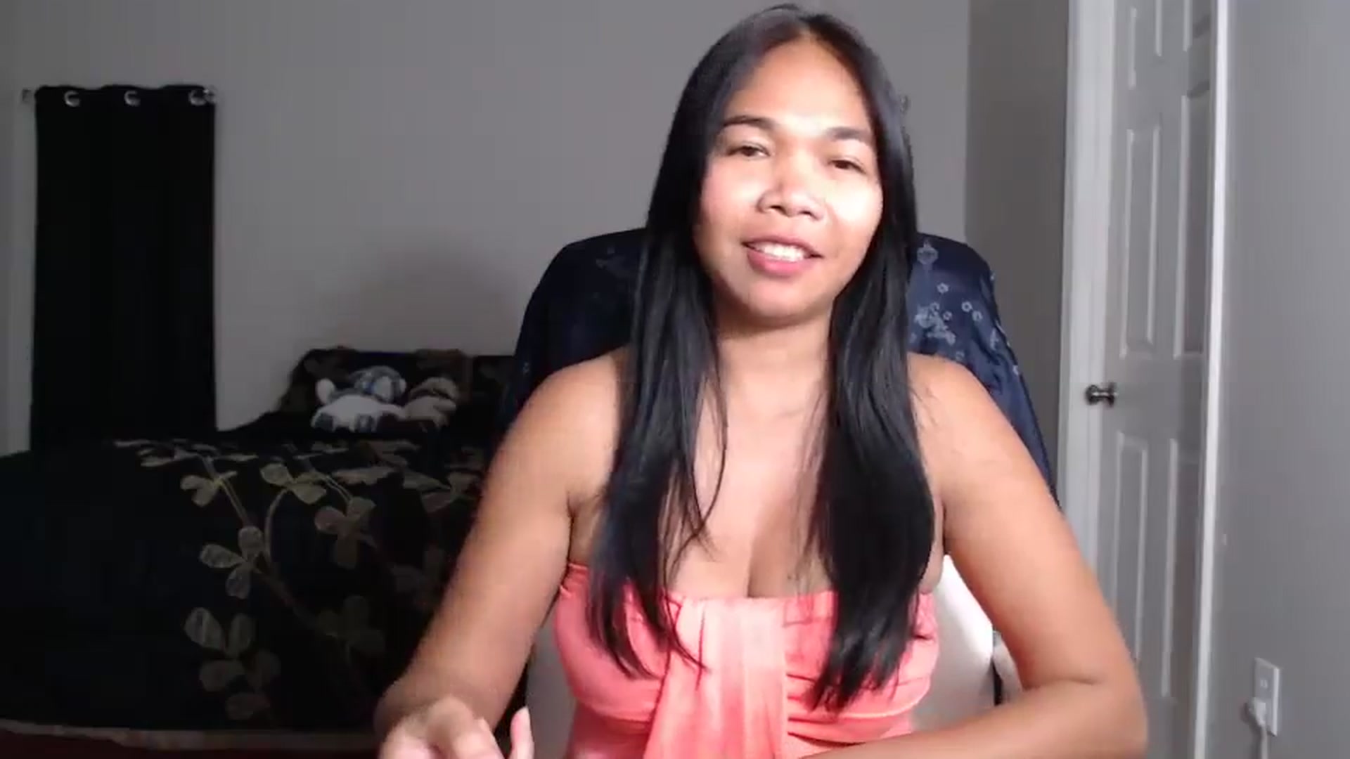 Gallery image thumbnail from Littlekai2025's myfreecams stream on, 04/23/2025, 04:05 image 6 of 20