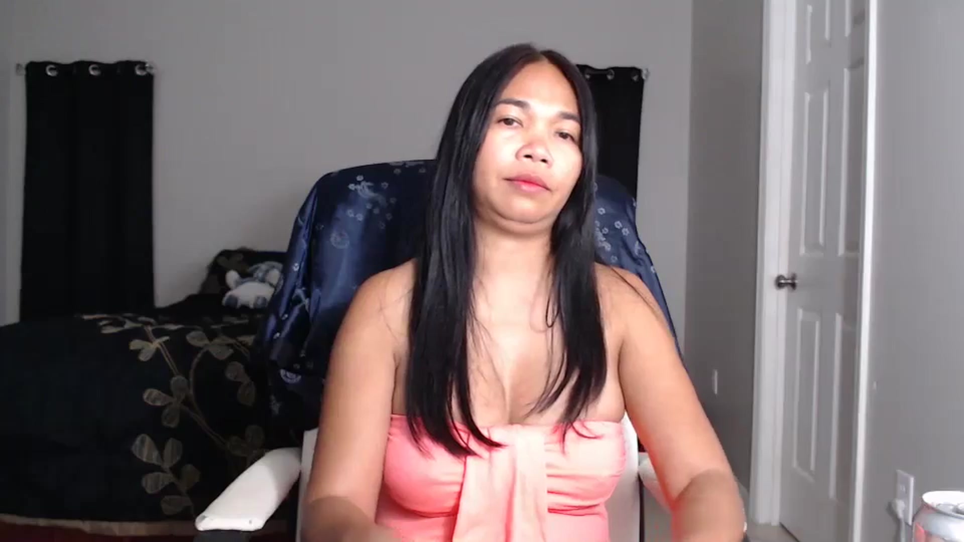 Gallery image thumbnail from Littlekai2025's myfreecams stream on, 04/23/2025, 04:05 image 9 of 20