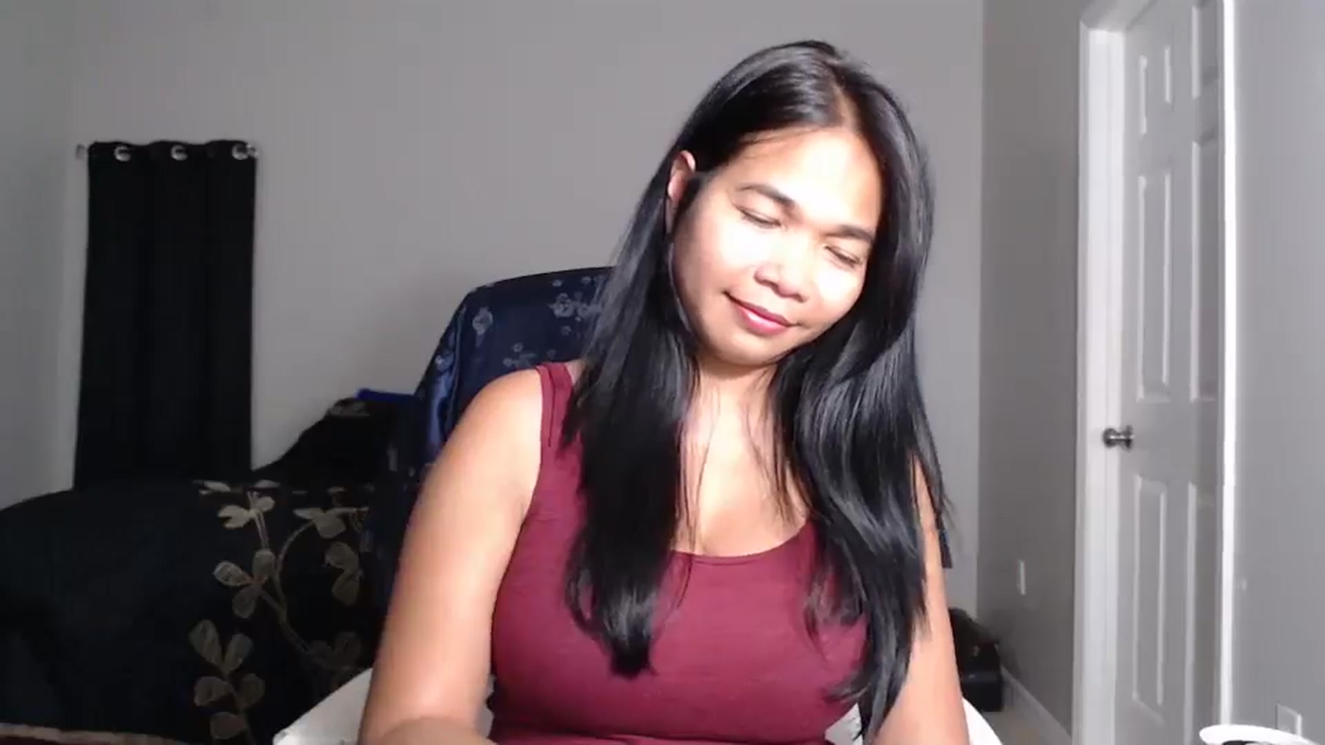 Gallery image thumbnail from Littlekai2025's myfreecams stream on, 04/24/2025, 02:41 image 15 of 20