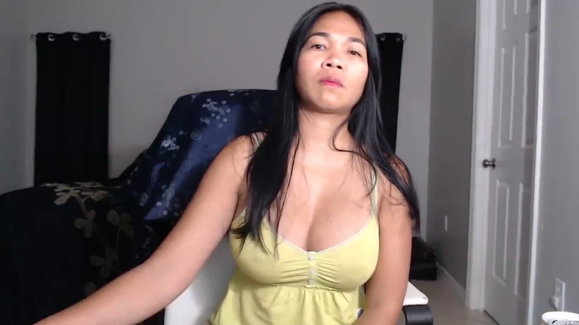 Gallery image thumbnail from Littlekai2025's myfreecams stream on, 04/26/2025, 01:12 image 3 of 20