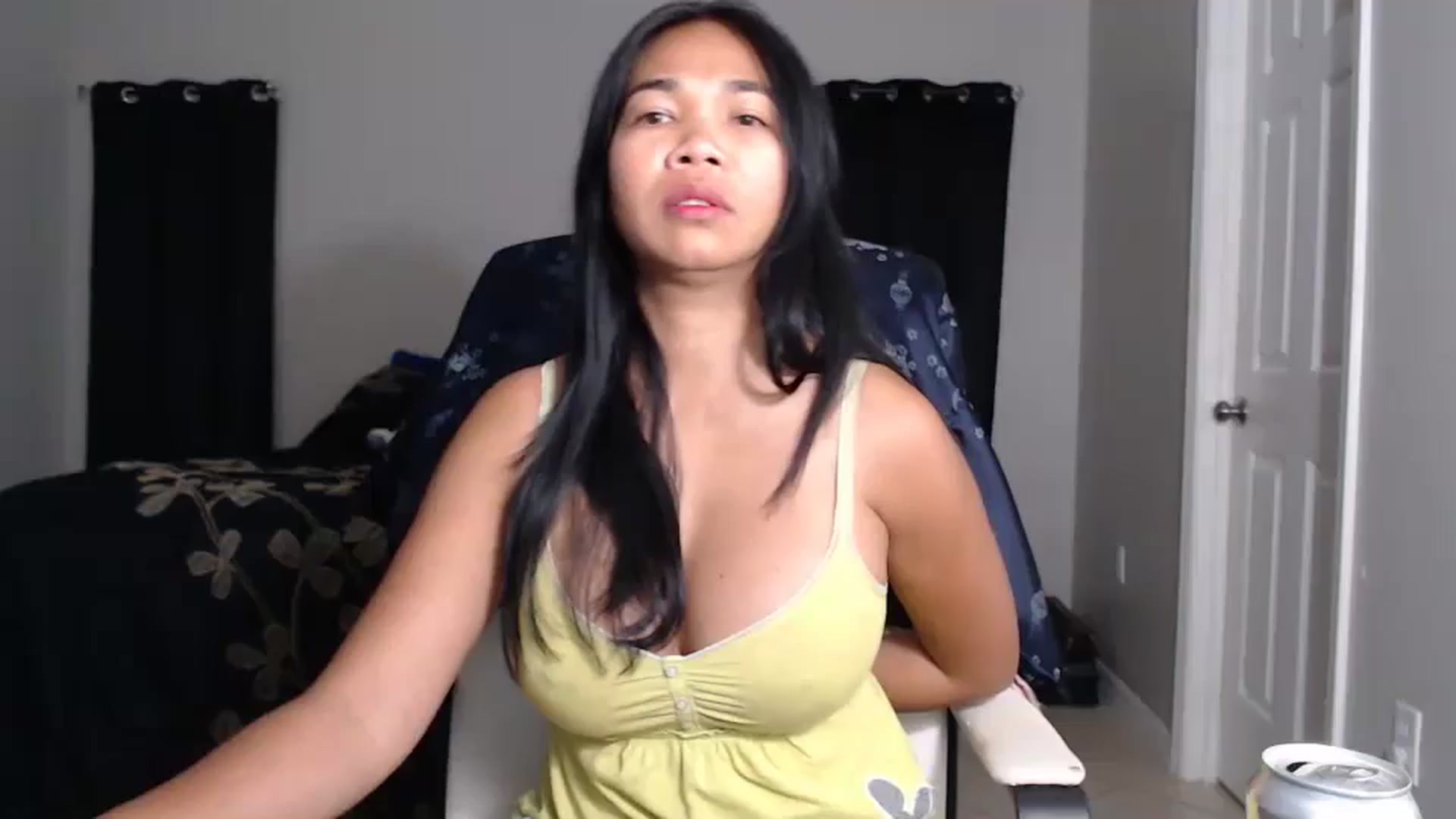 Gallery image thumbnail from Littlekai2025's myfreecams stream on, 04/26/2025, 01:12 image 1 of 20