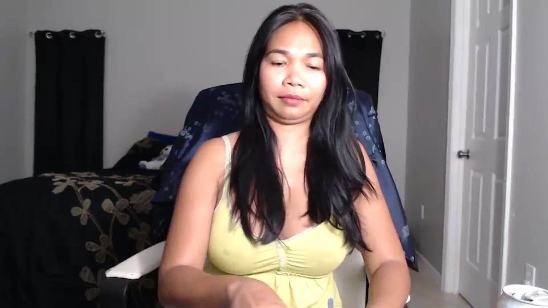 Gallery image thumbnail from Littlekai2025's myfreecams stream on, 04/26/2025, 01:12 image 8 of 20