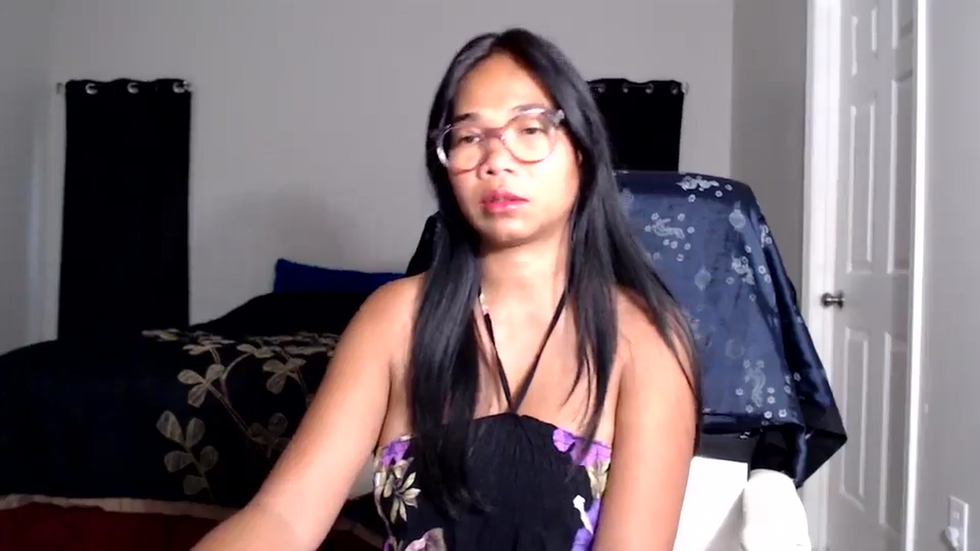 Gallery image thumbnail from Littlekai2025's myfreecams stream on, 05/05/2025, 24:01 image 14 of 20