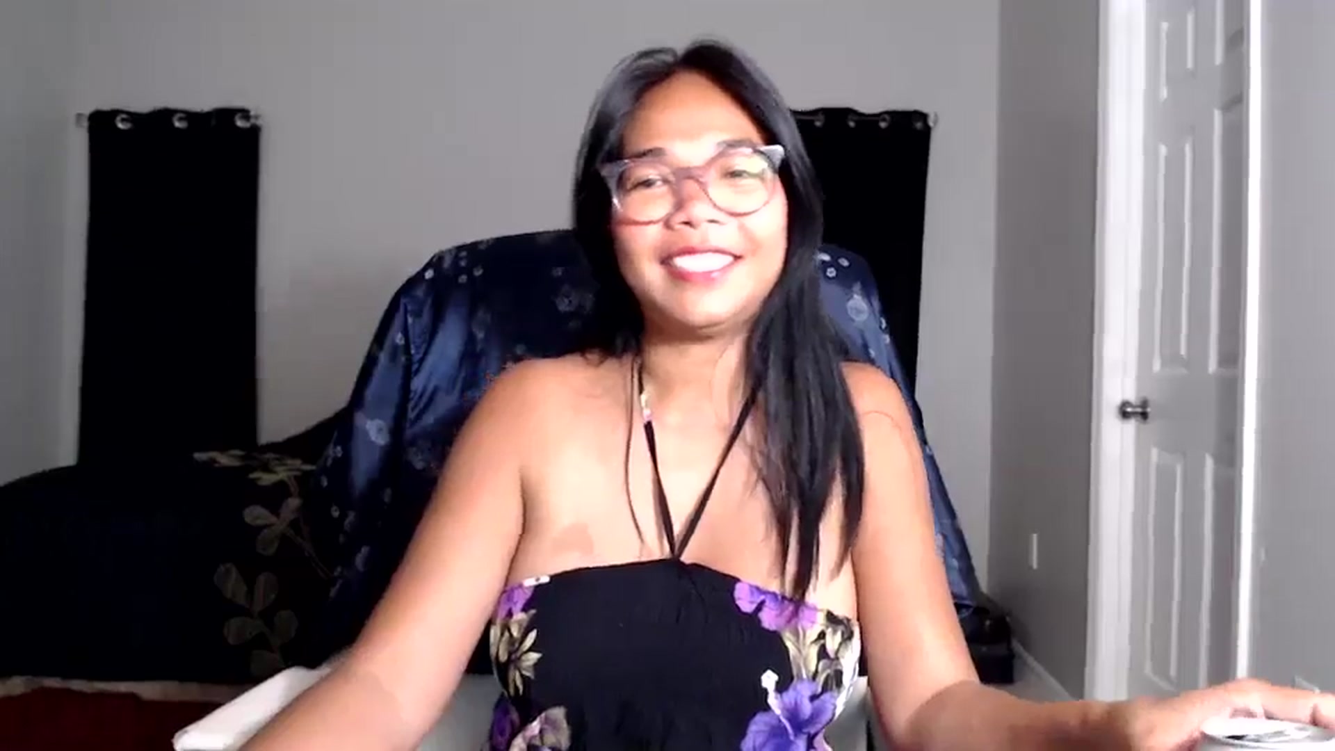 Gallery image thumbnail from Littlekai2025's myfreecams stream on, 05/05/2025, 03:26 image 11 of 20