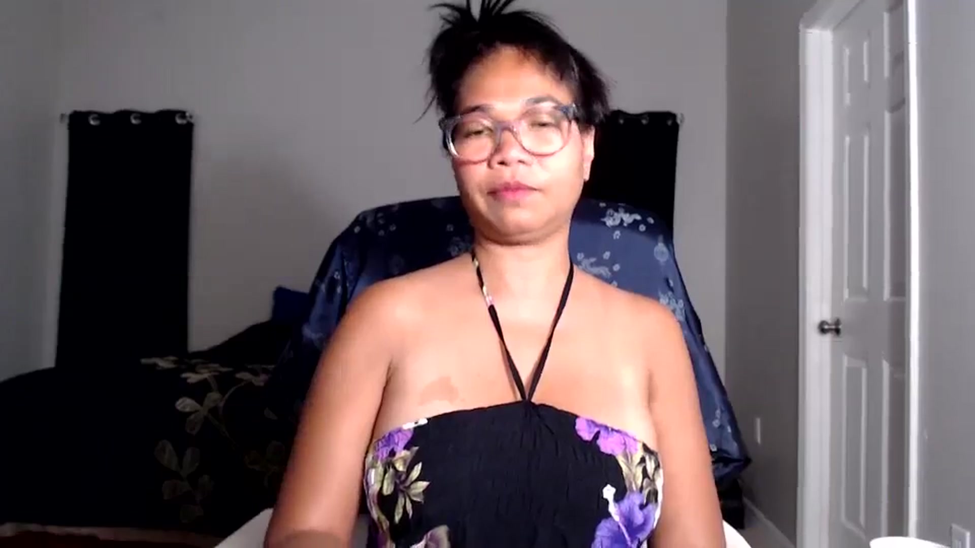 Gallery image thumbnail from Littlekai2025's myfreecams stream on, 05/05/2025, 03:26 image 14 of 20