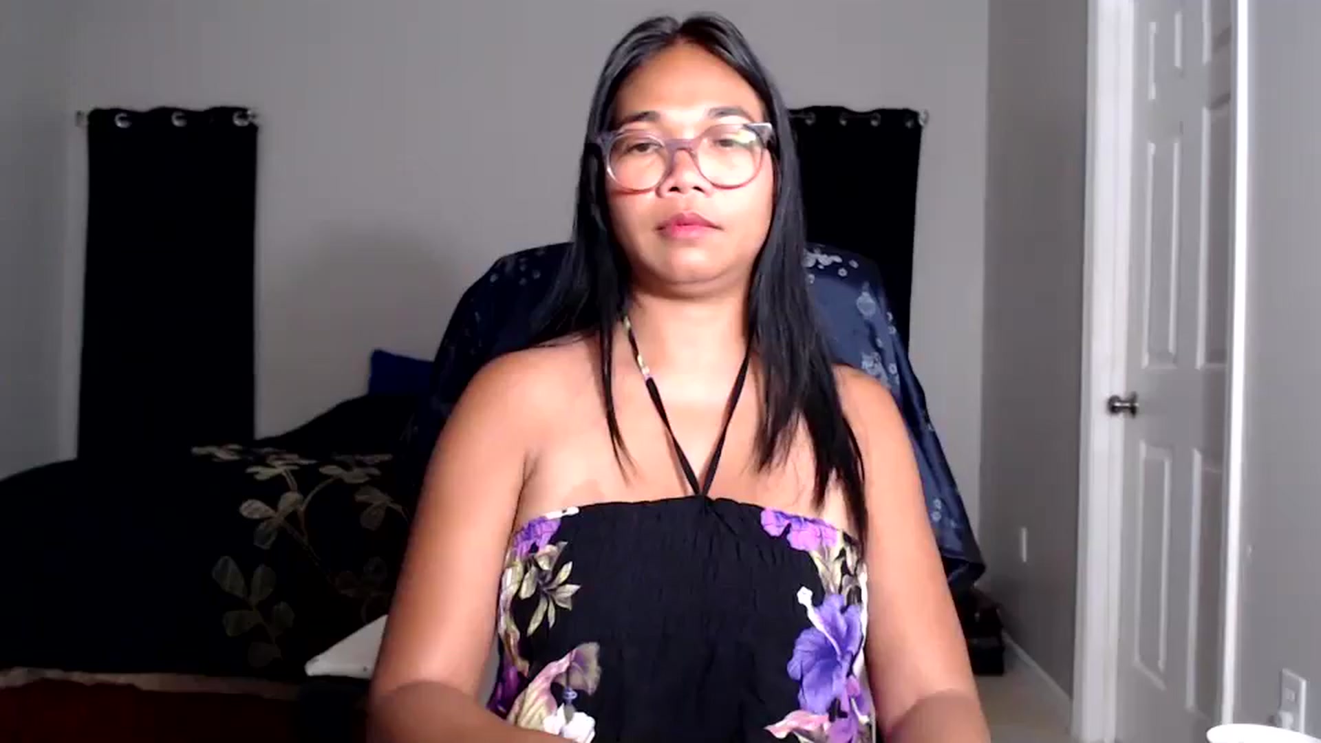 Gallery image thumbnail from Littlekai2025's myfreecams stream on, 05/05/2025, 03:26 image 9 of 20