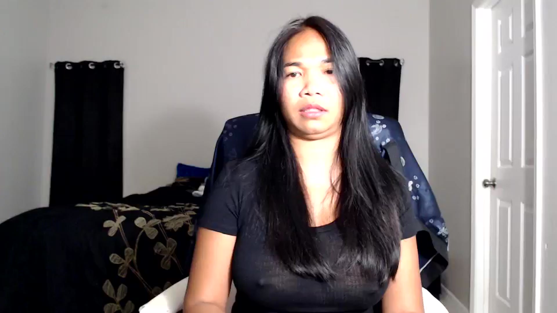 Gallery image thumbnail from Littlekai2025's myfreecams stream on, 05/07/2025, 03:50 image 13 of 20