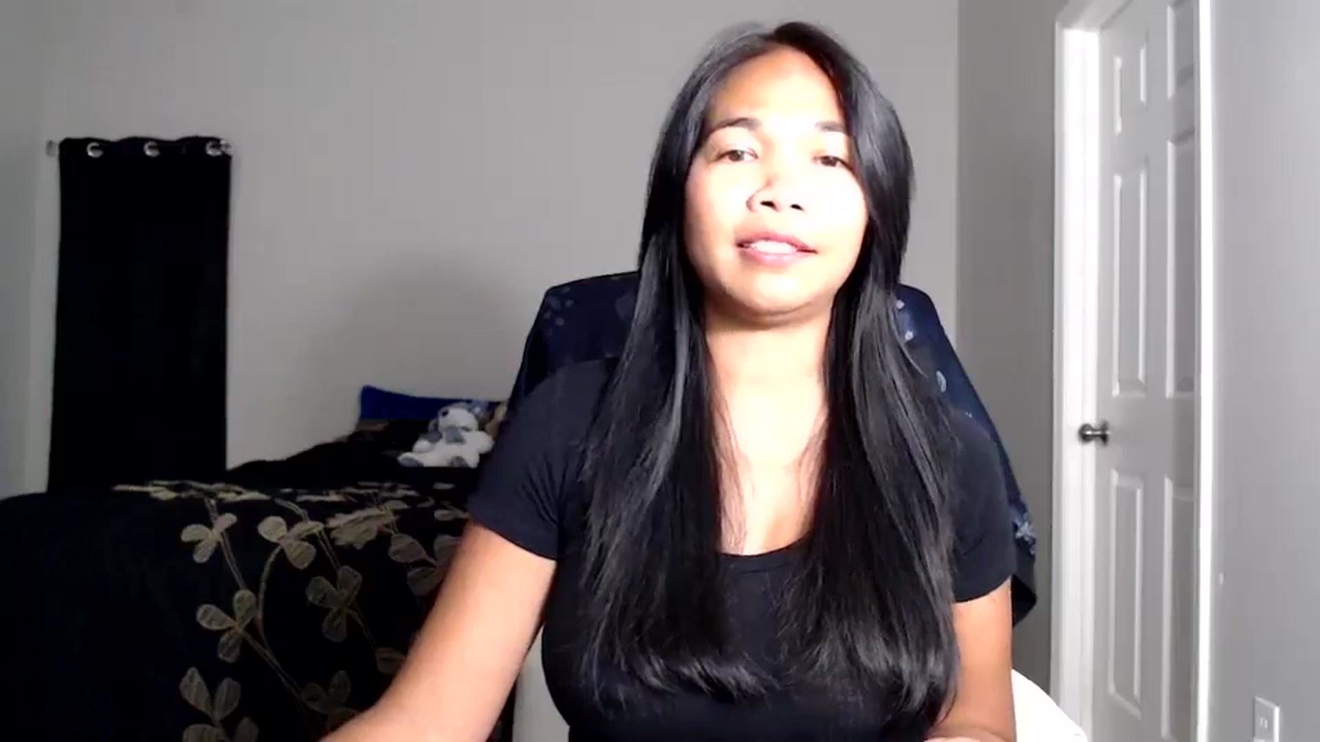 Gallery image thumbnail from Littlekai2025's myfreecams stream on, 05/07/2025, 03:50 image 6 of 20