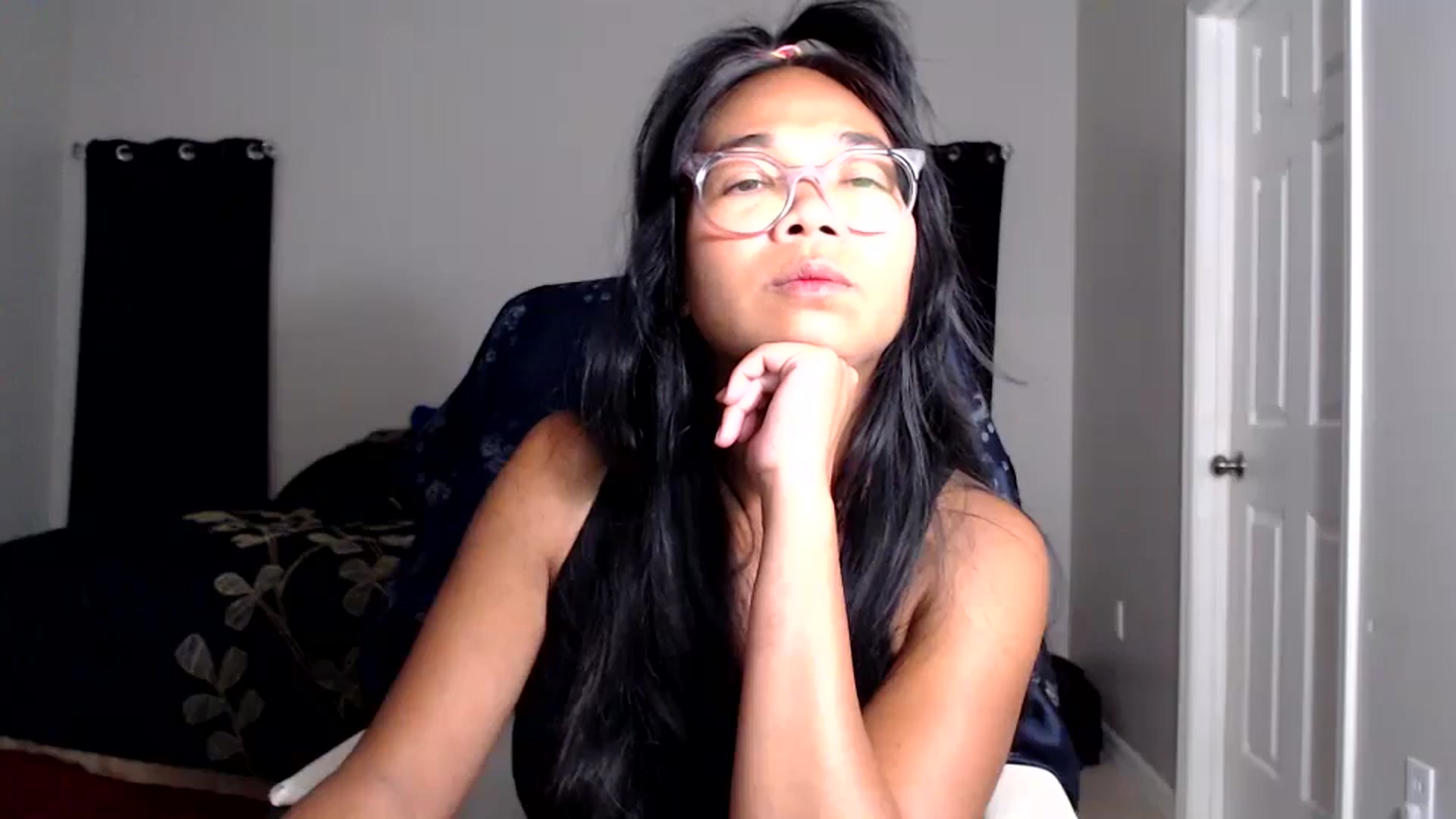 Gallery image thumbnail from Littlekai2025's myfreecams stream on, 05/09/2025, 04:15 image 7 of 20