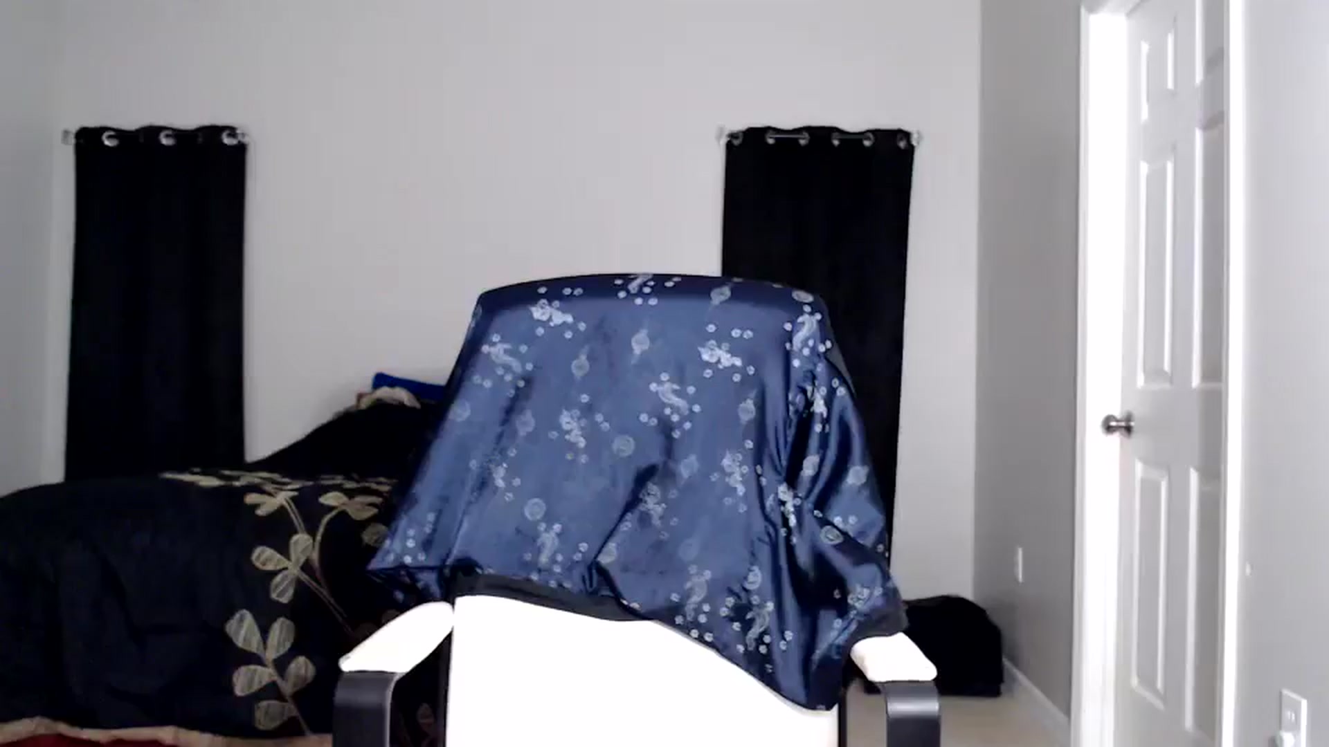Gallery image thumbnail from Littlekai2025's myfreecams stream on, 05/10/2025, 01:34 image 3 of 20