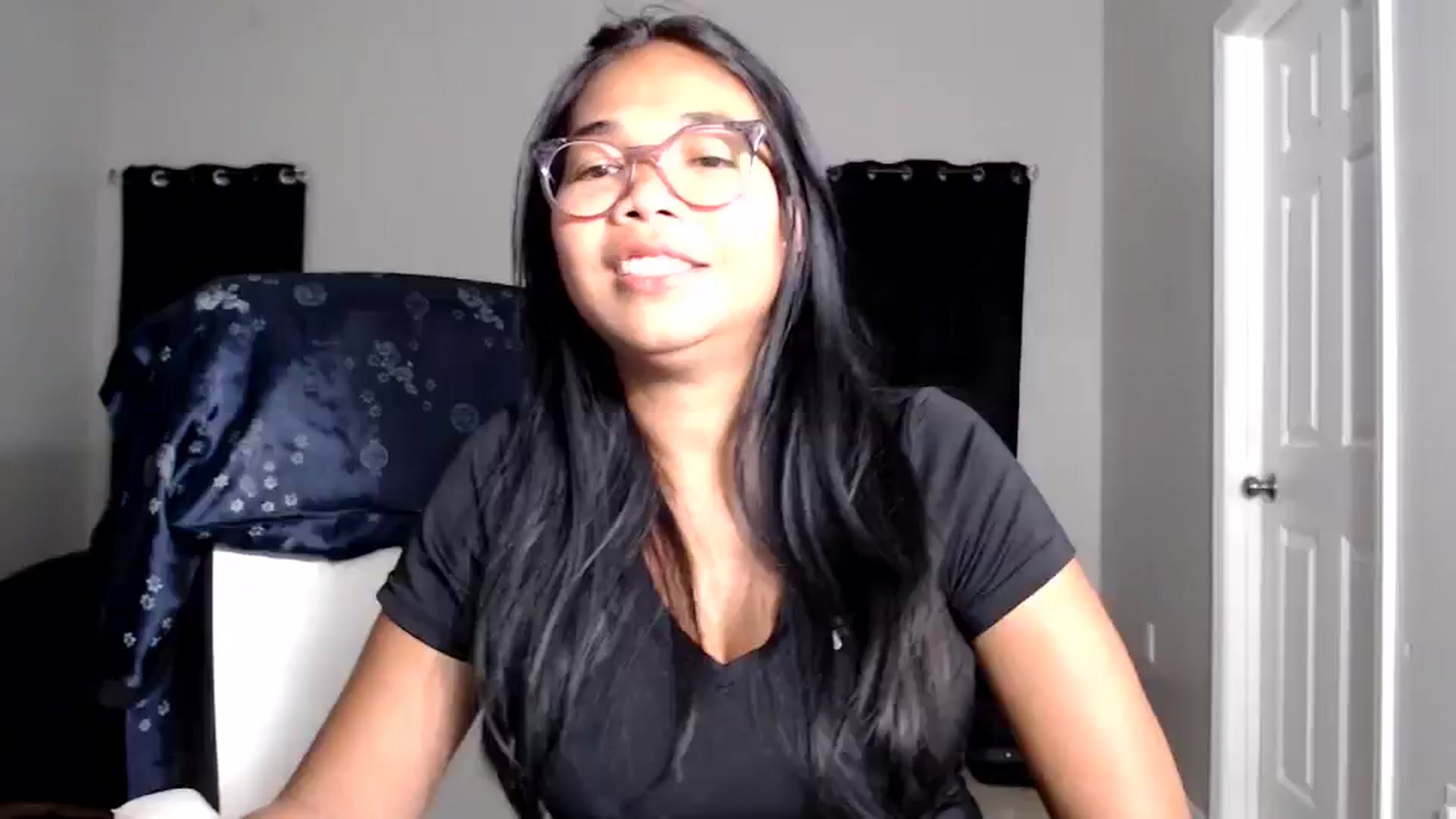 Gallery image thumbnail from Littlekai2025's myfreecams stream on, 05/14/2025, 01:51 image 1 of 20