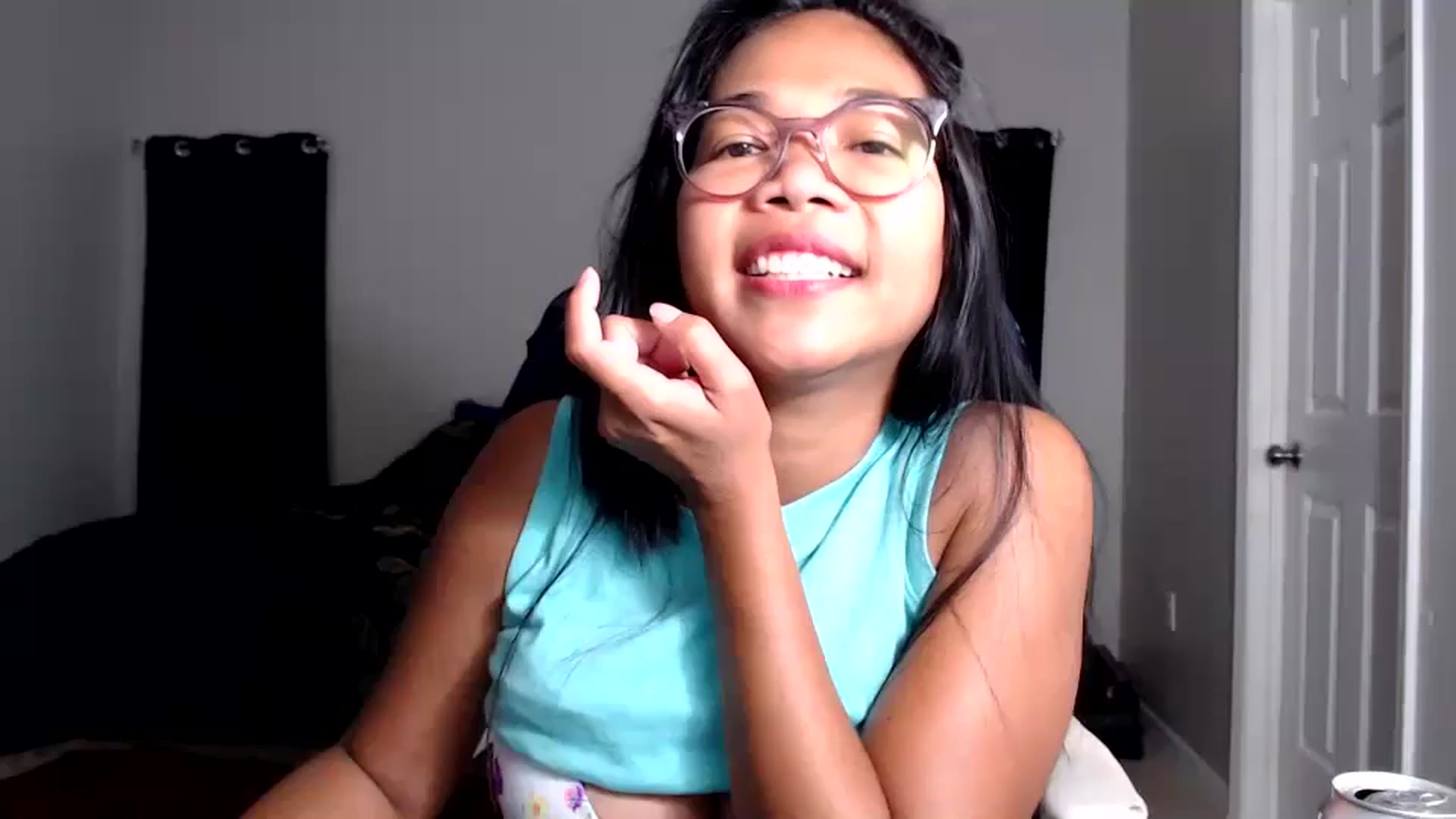 Gallery image thumbnail from Littlekai2025's myfreecams stream on, 05/15/2025, 03:46 image 18 of 20