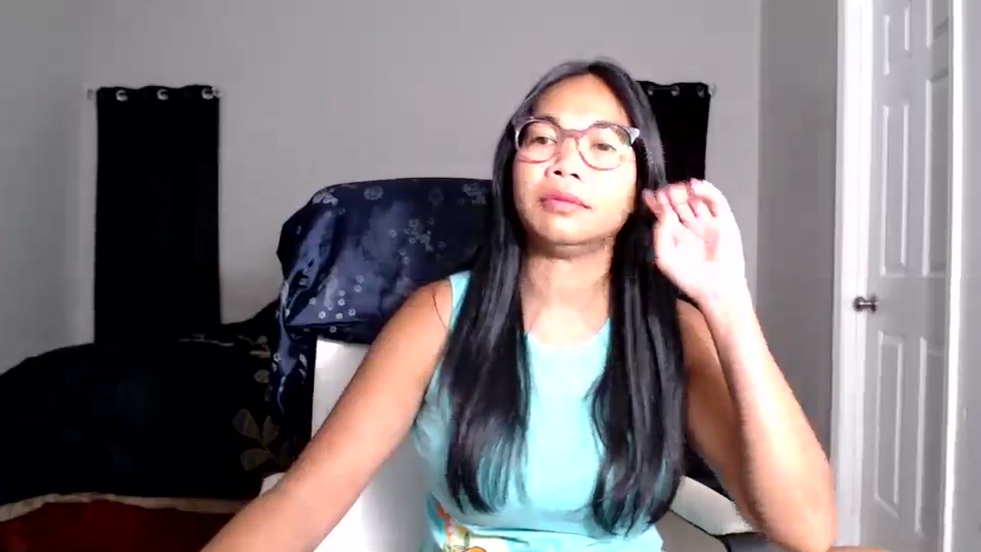 Gallery image thumbnail from Littlekai2025's myfreecams stream on, 05/15/2025, 03:46 image 4 of 20